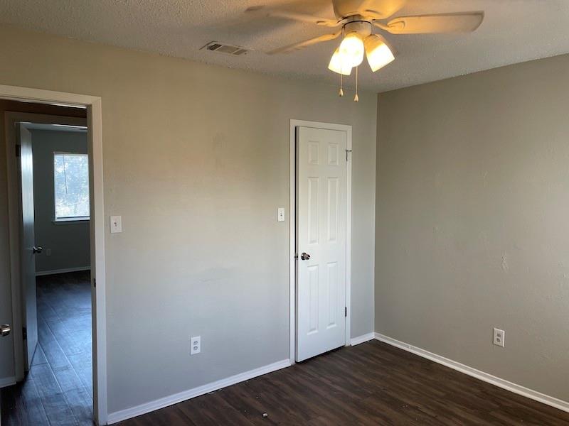 8401 Colony Loop Dr #d Property Photo 11