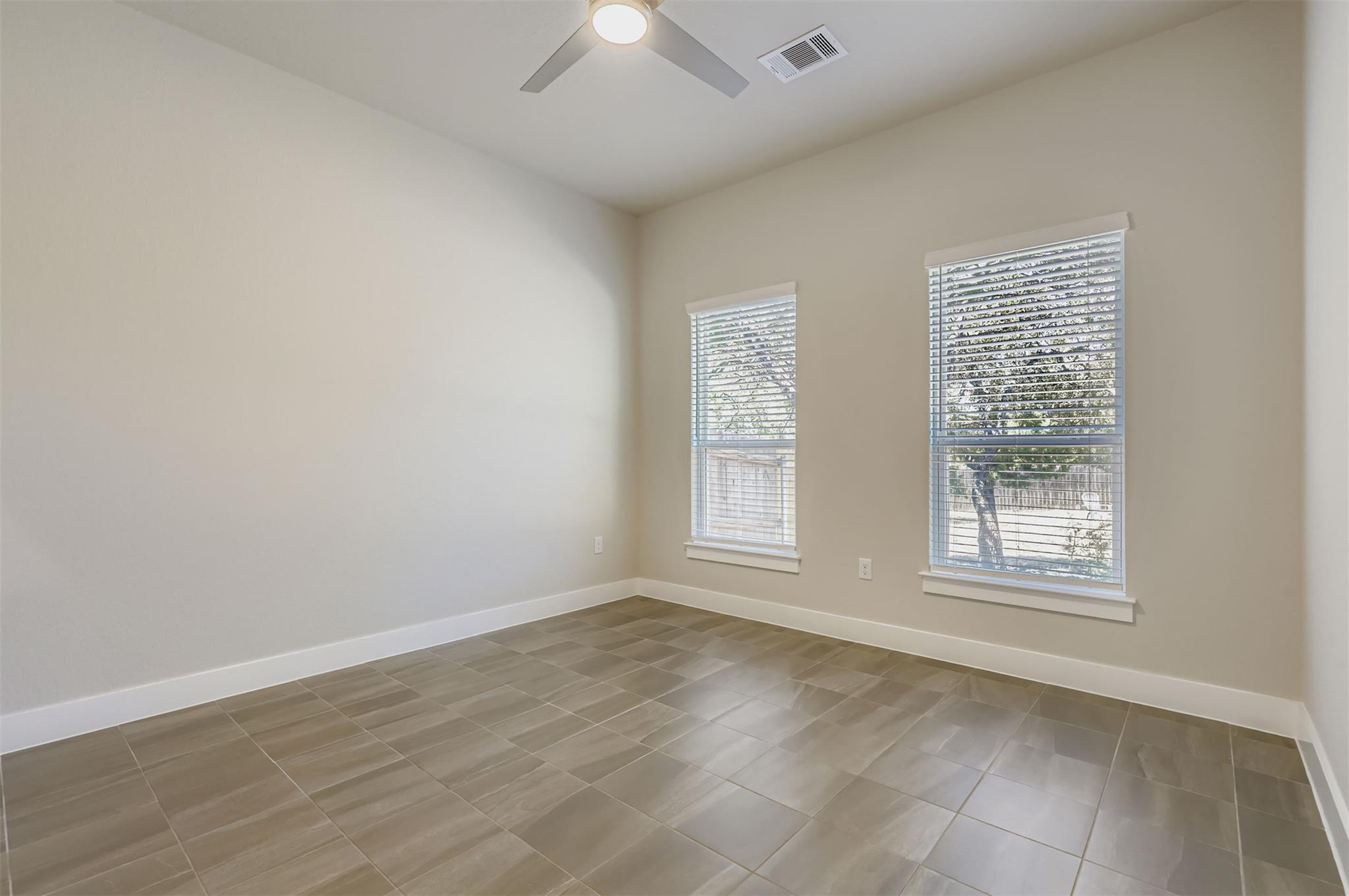 2500 American Dr #b Property Photo 7
