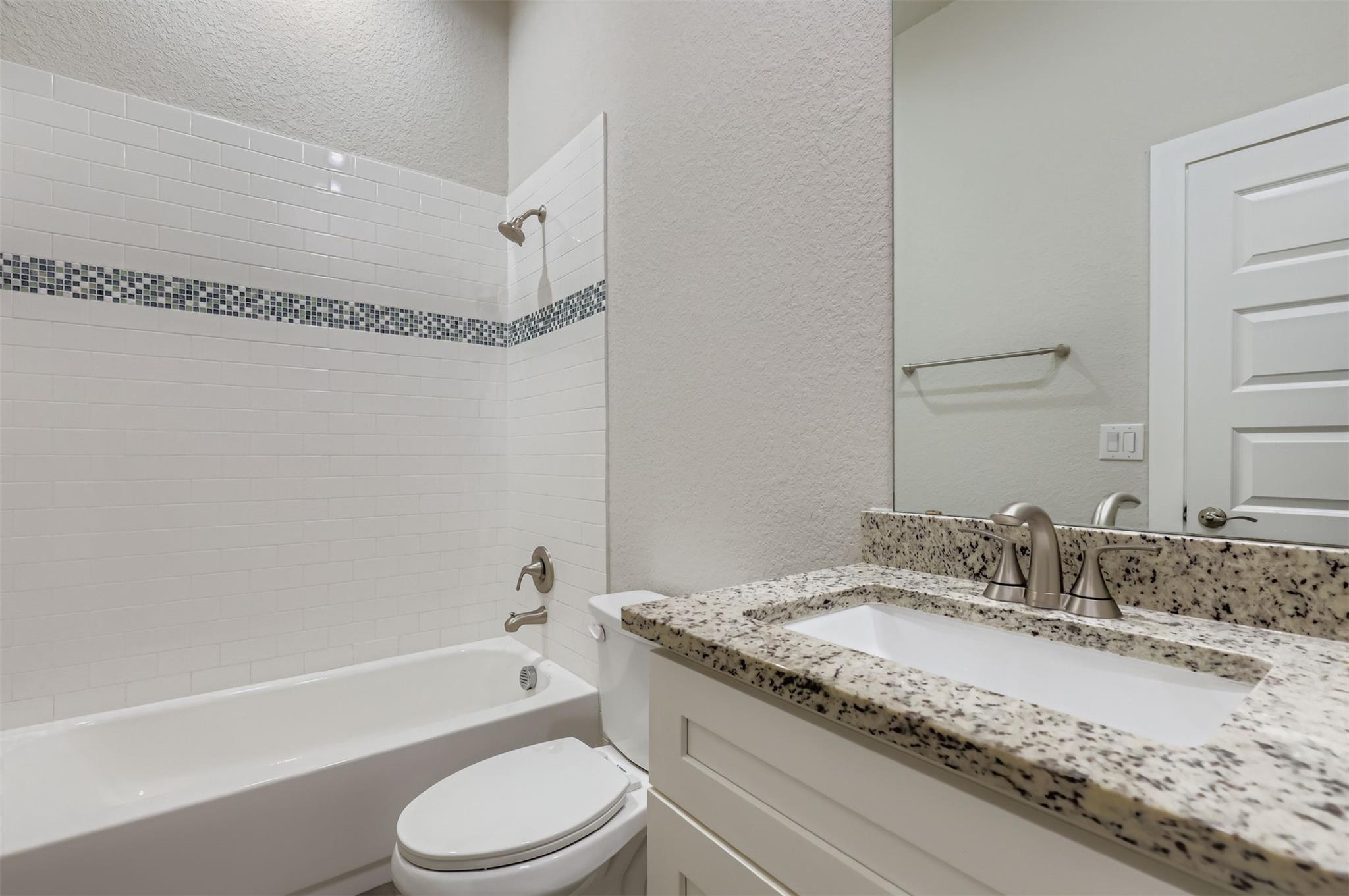 2500 American Dr #b Property Photo 11