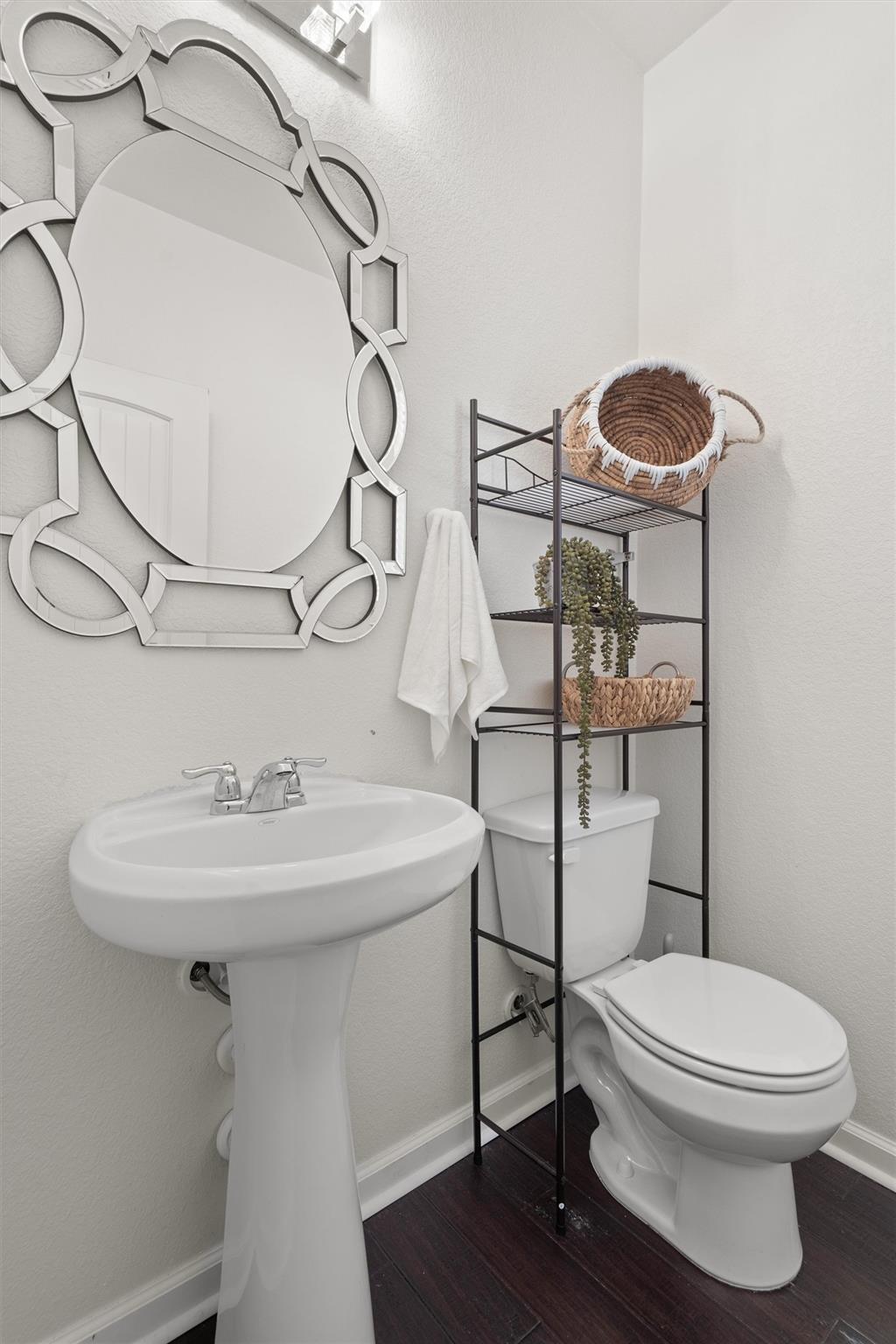 310 White River Dr Property Photo 5