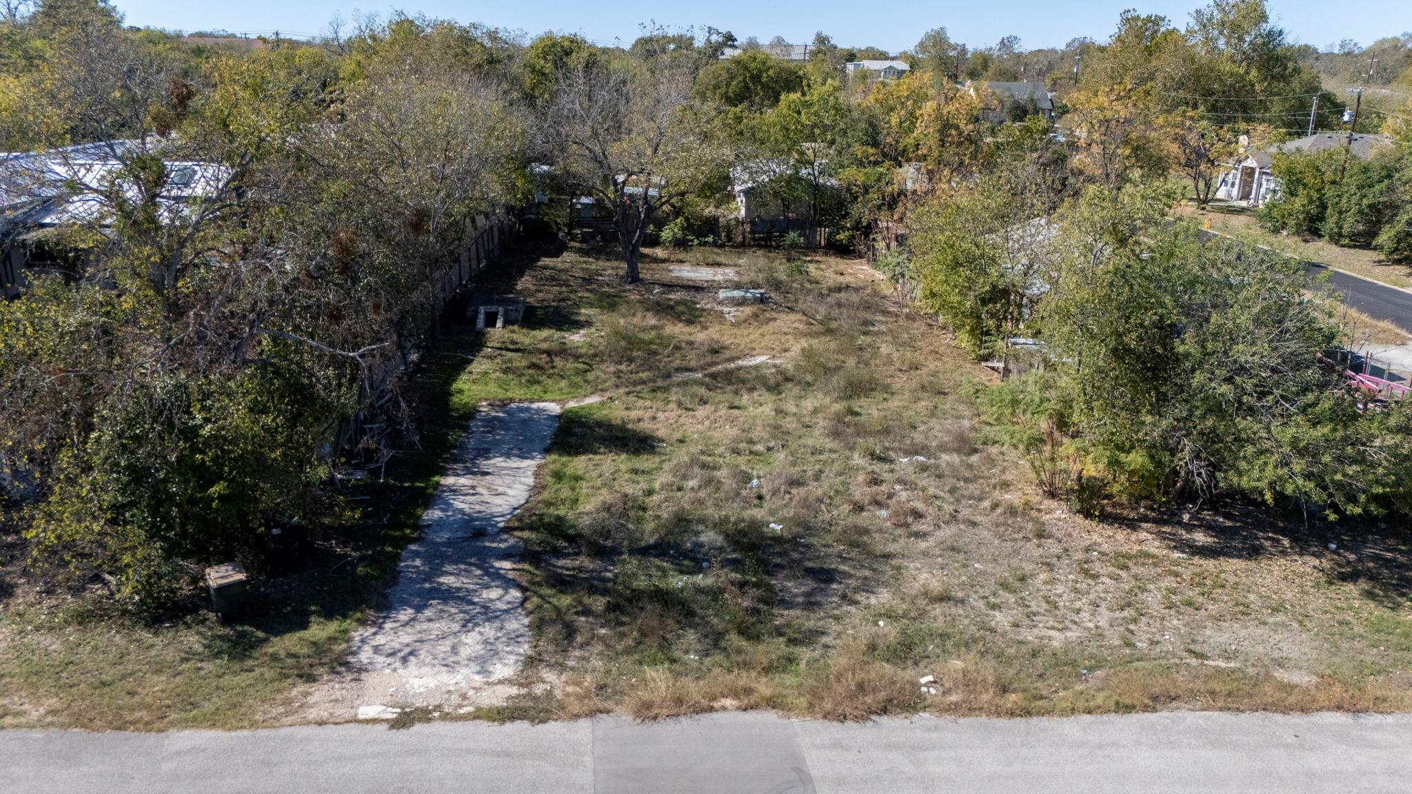 313 N Front St Property Photo 6