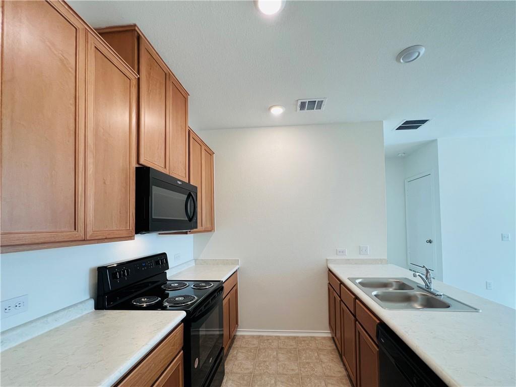6409 Wagon Spring St Property Photo 3