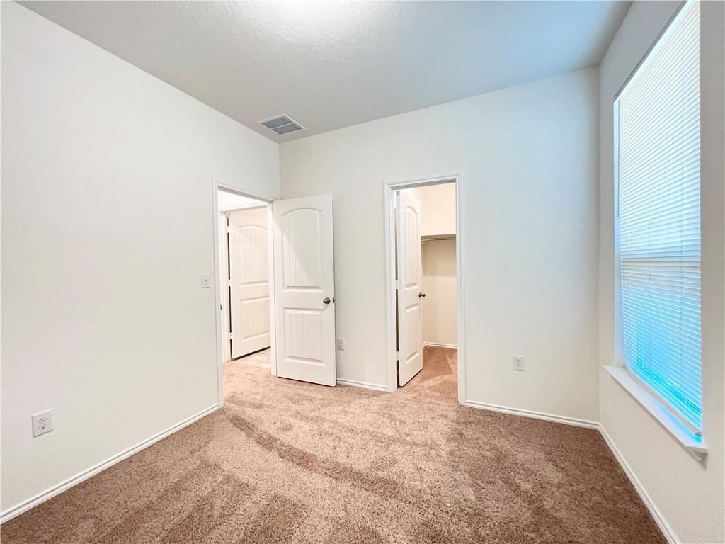 6409 Wagon Spring St Property Photo 12