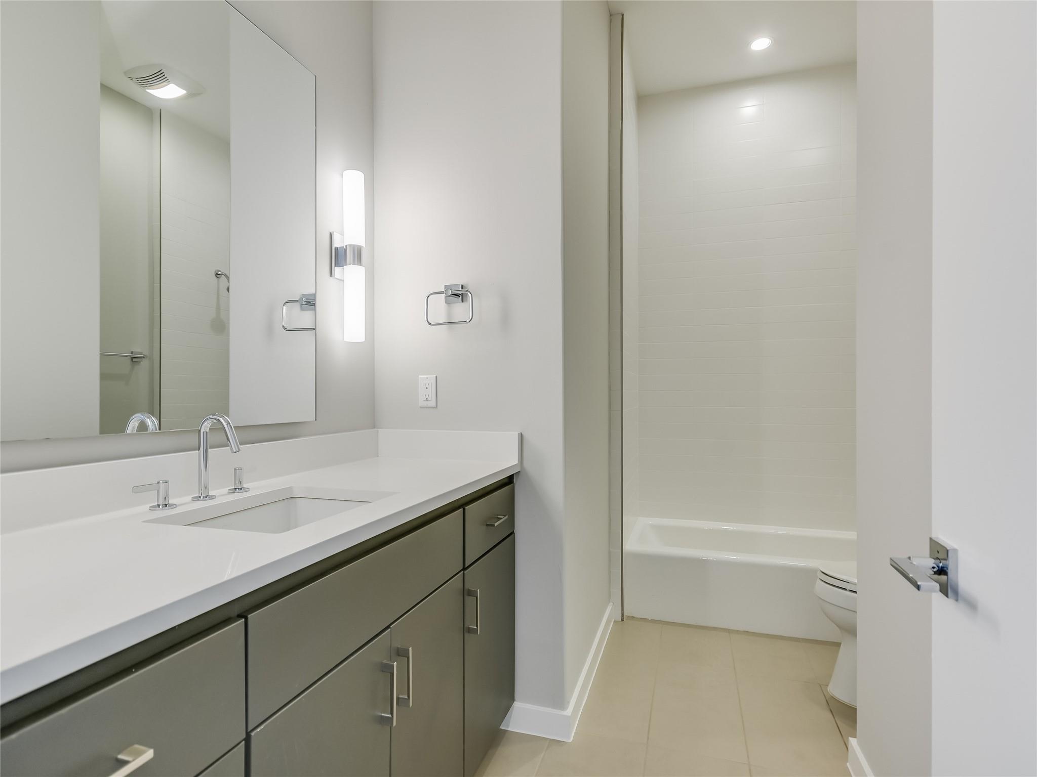 5921 Hi Line Rd #2.402 Property Photo 13