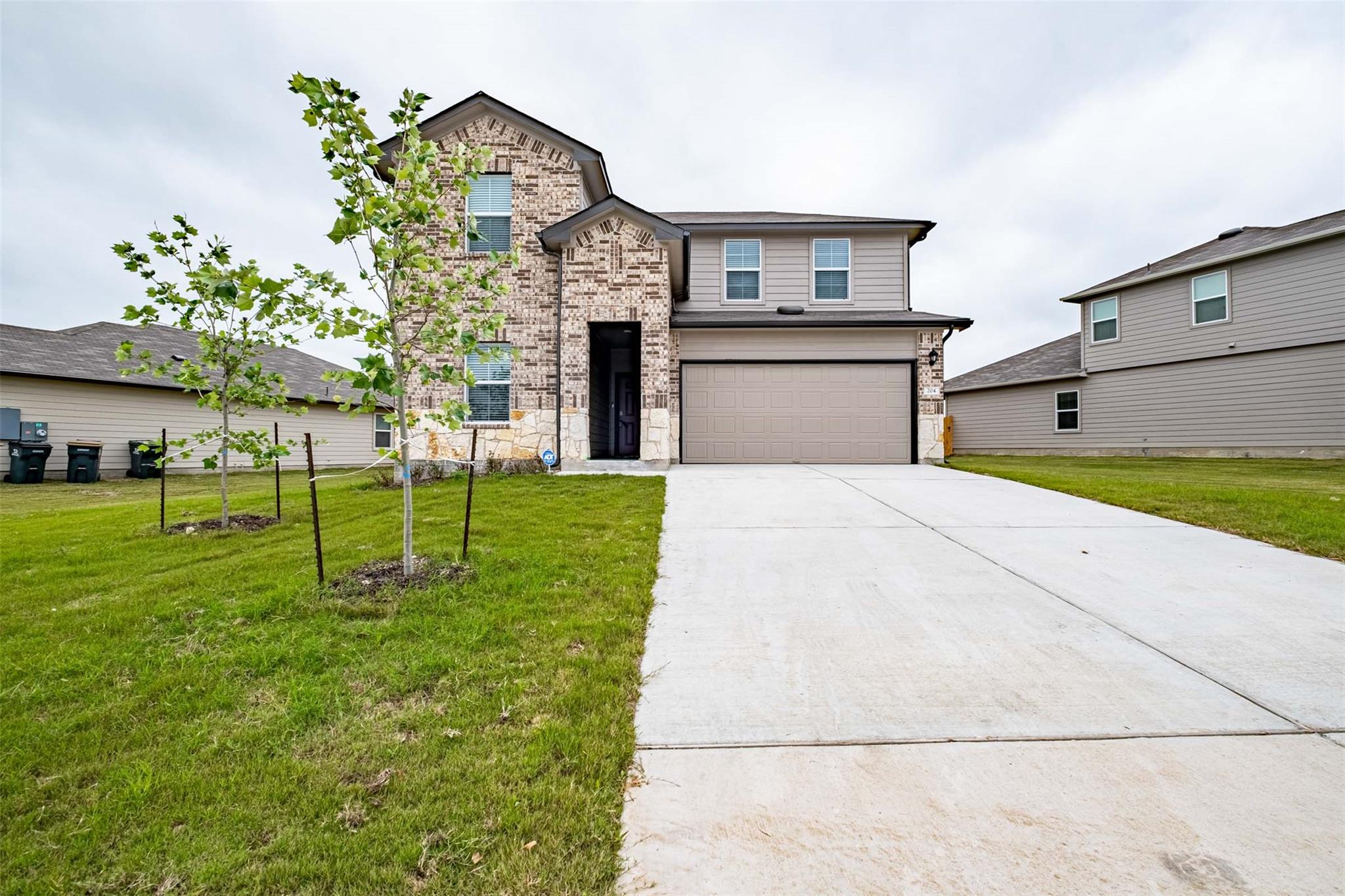 204 Lily Pond Trl Property Photo 1