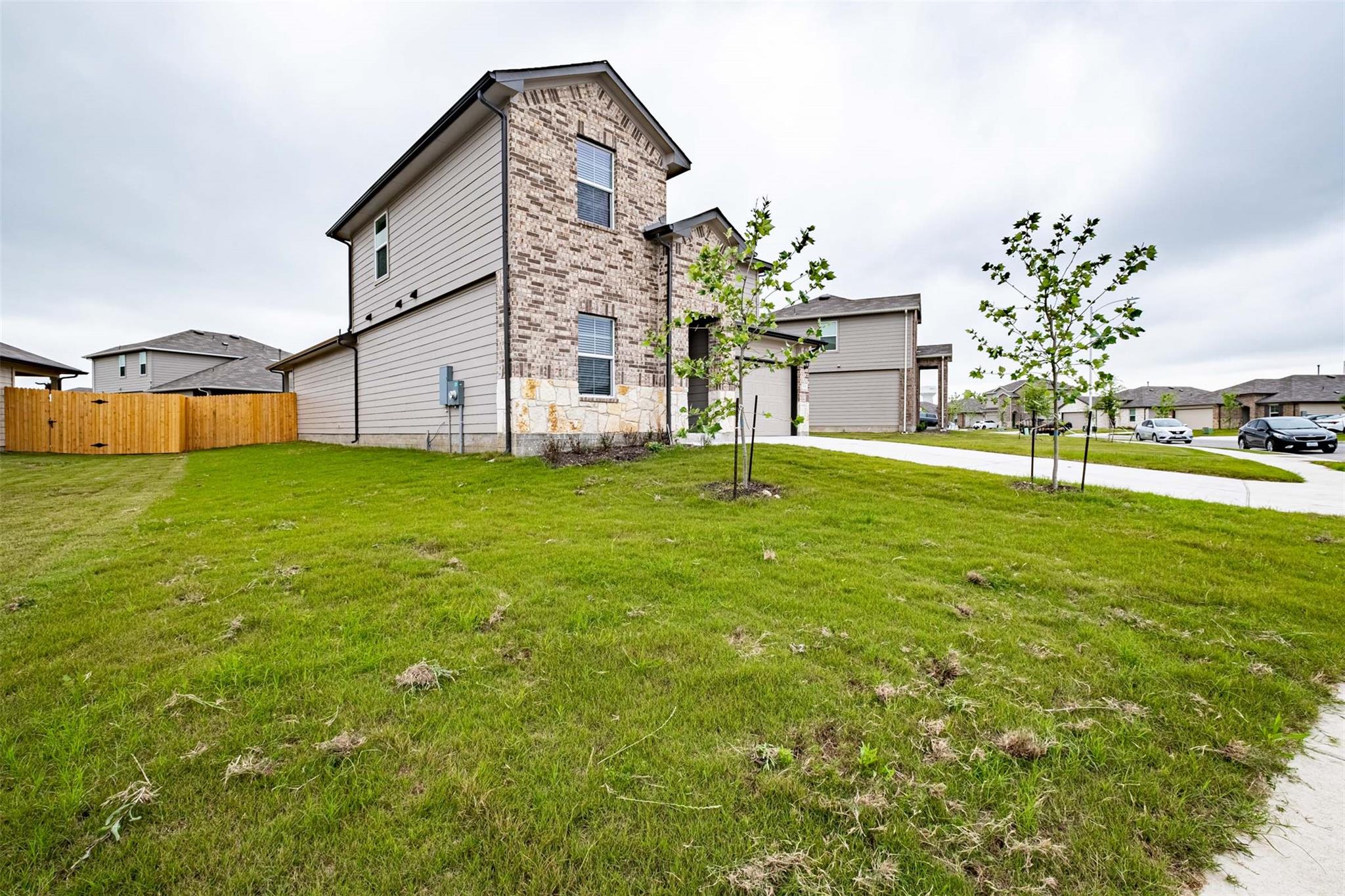 204 Lily Pond Trl Property Photo 3