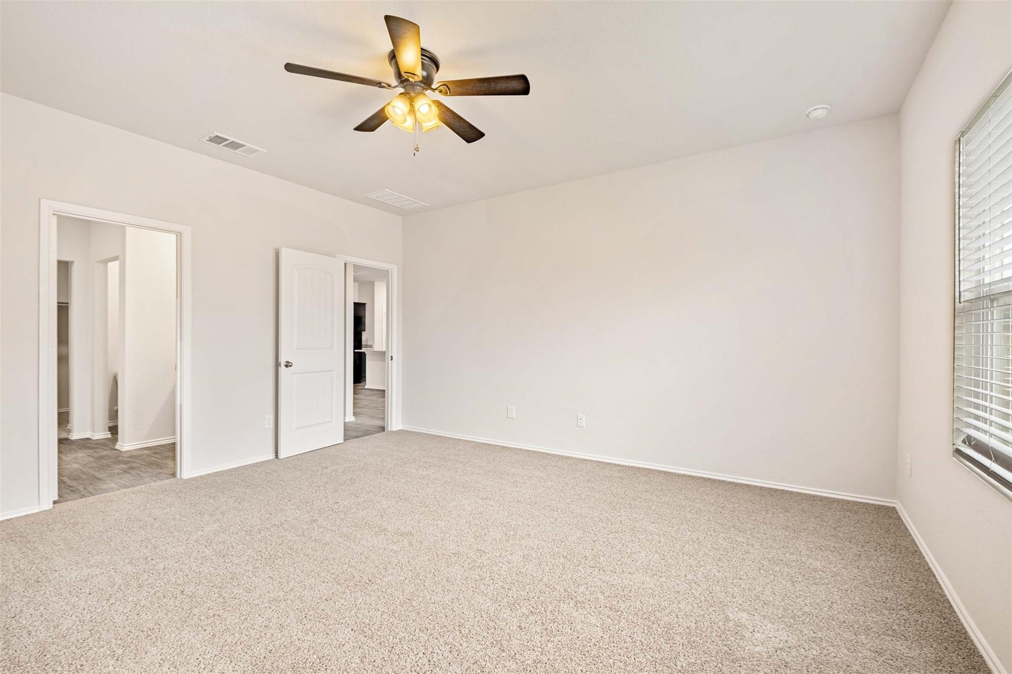 204 Lily Pond Trl Property Photo 15