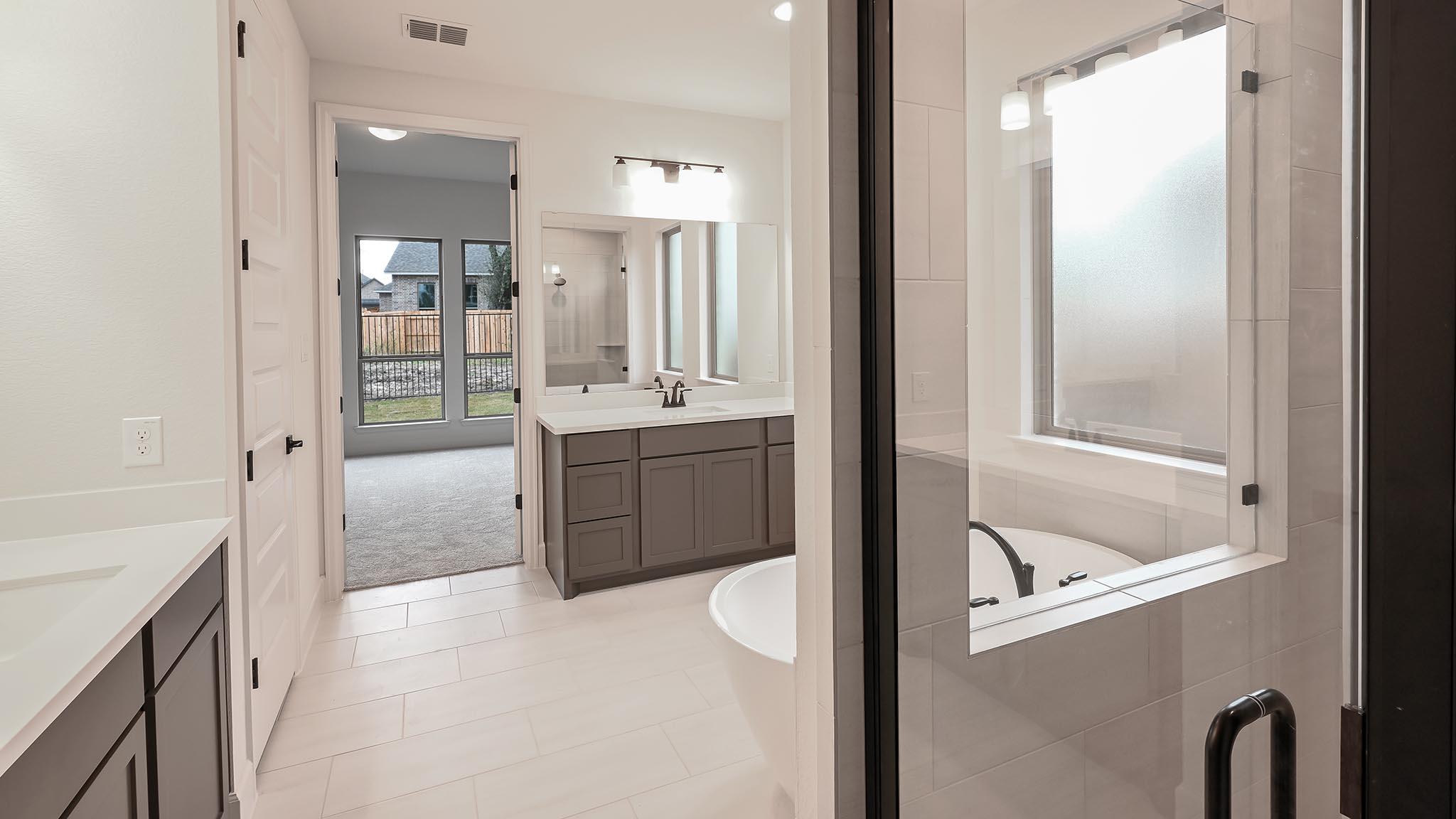 172 Basket Flower Loop Property Photo 13