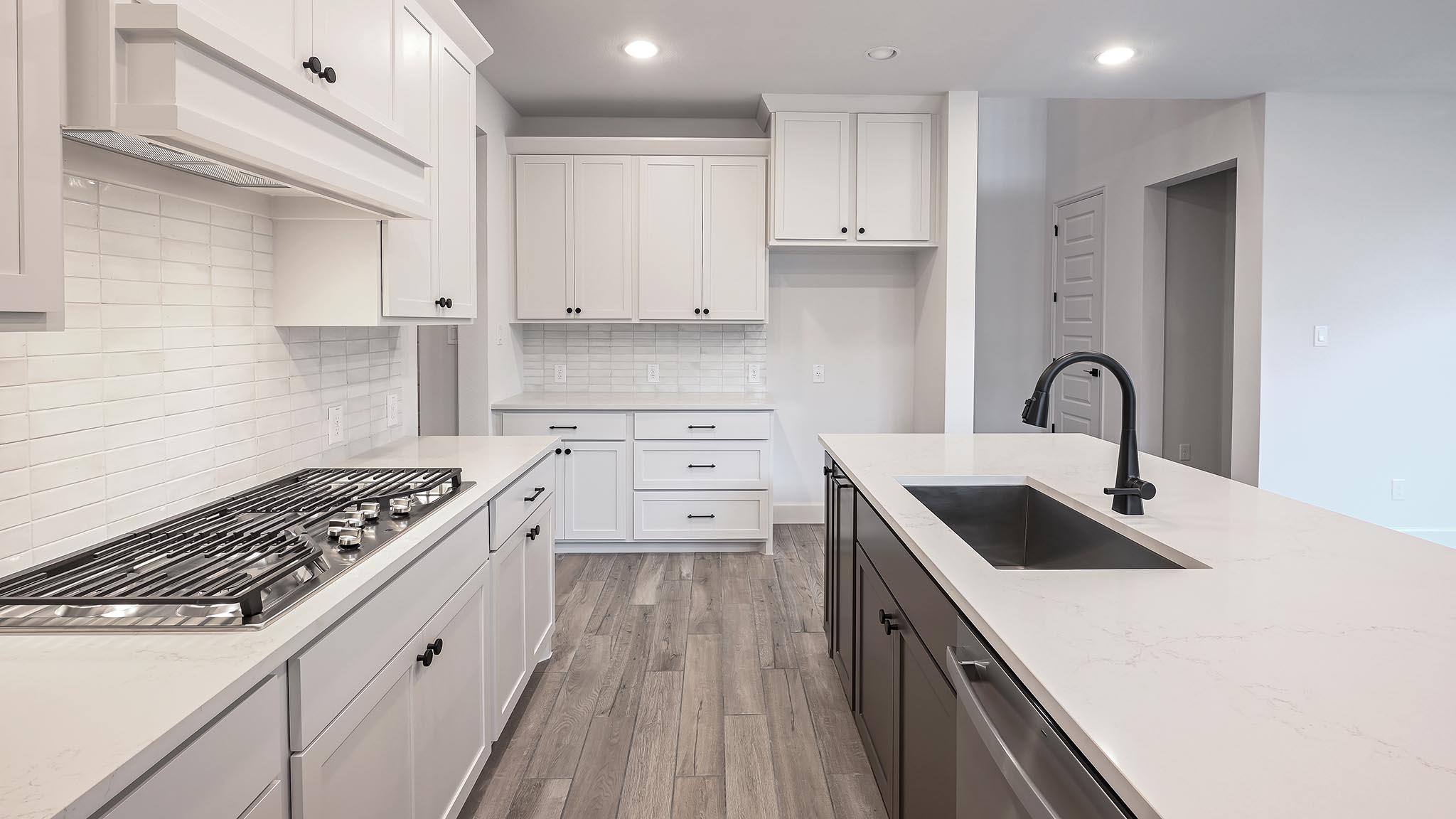 172 Basket Flower Loop Property Photo 17