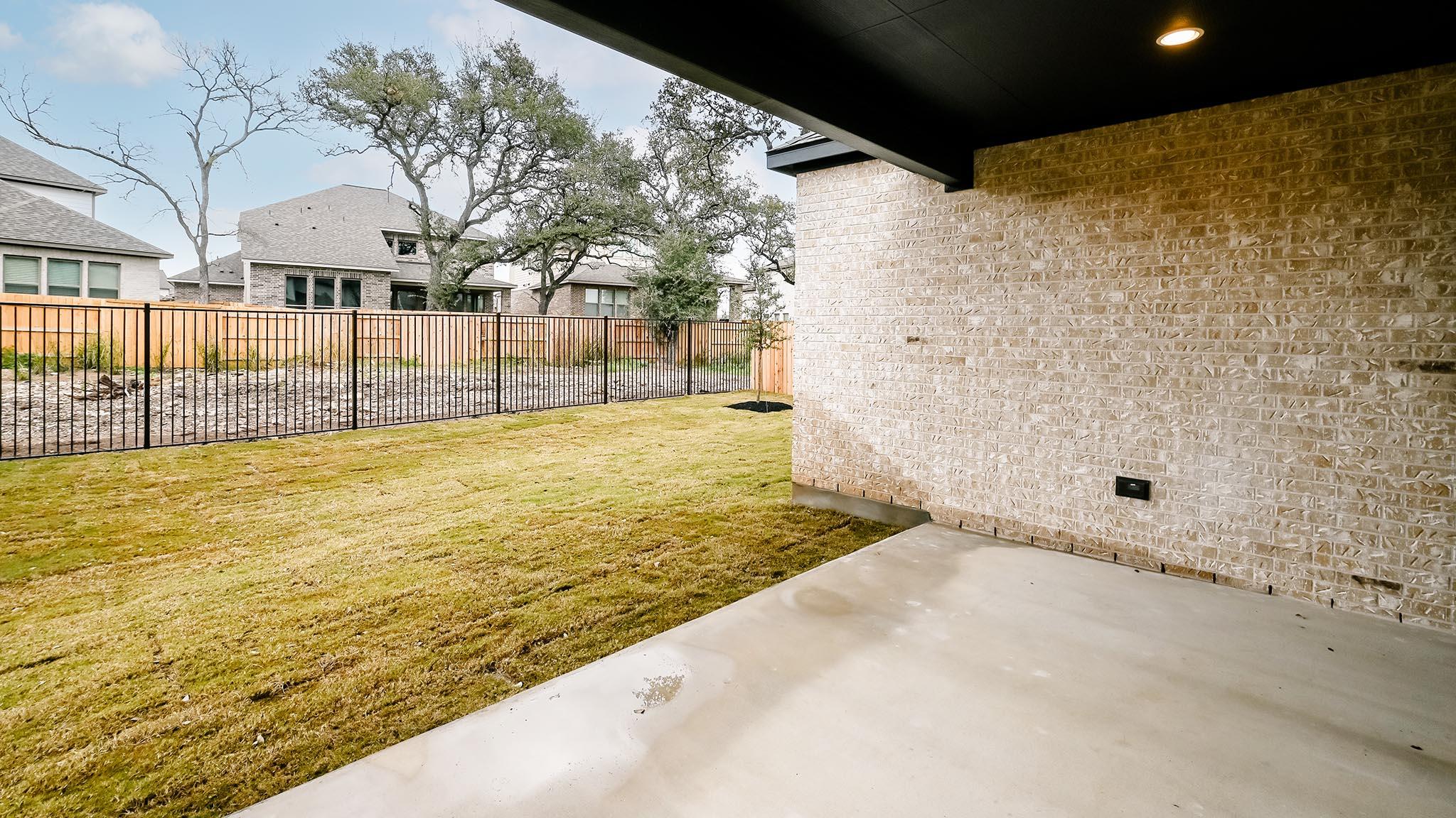 172 Basket Flower Loop Property Photo 22
