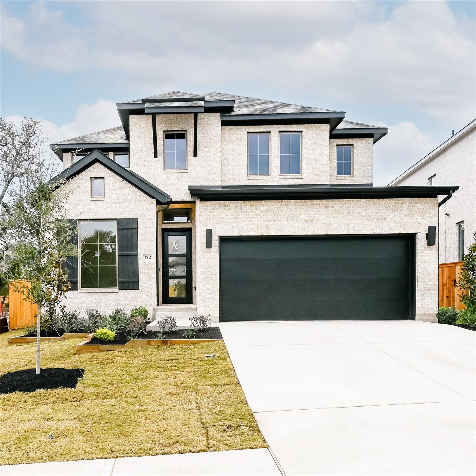 172 Basket Flower Loop Property Photo 24