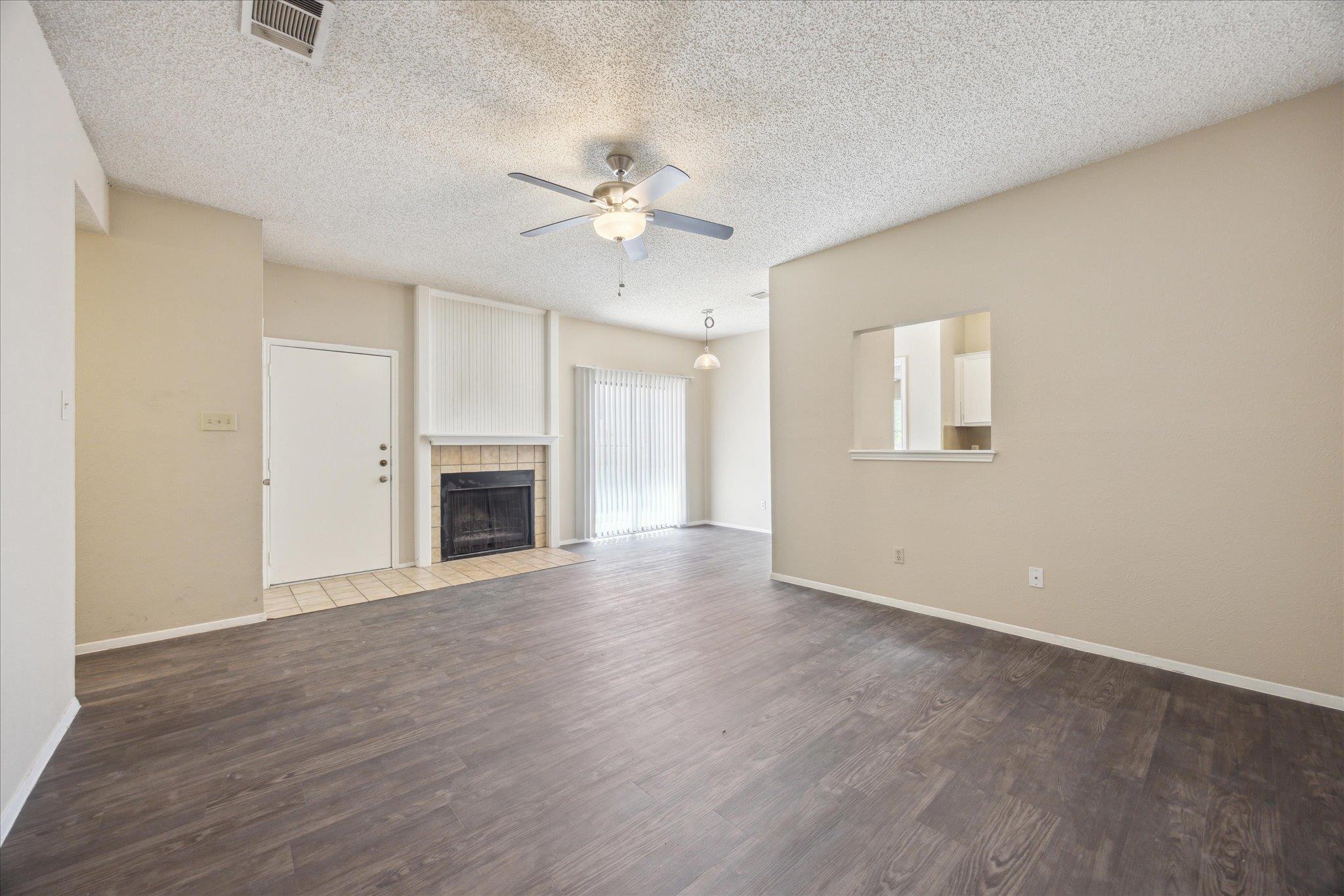 700 Rollingway Dr A Property Photo