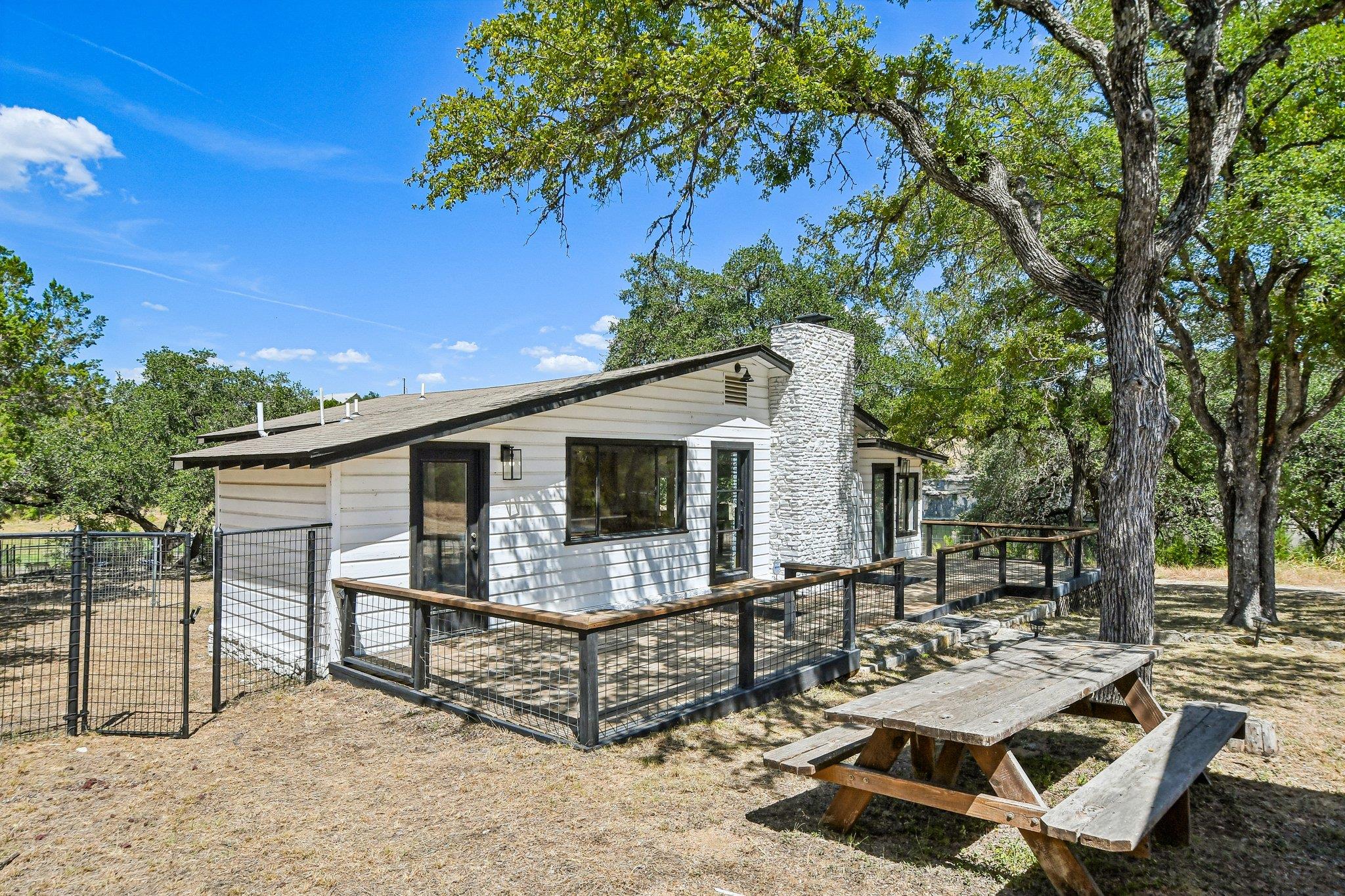 24000 Bluebird Ln Property Photo 18