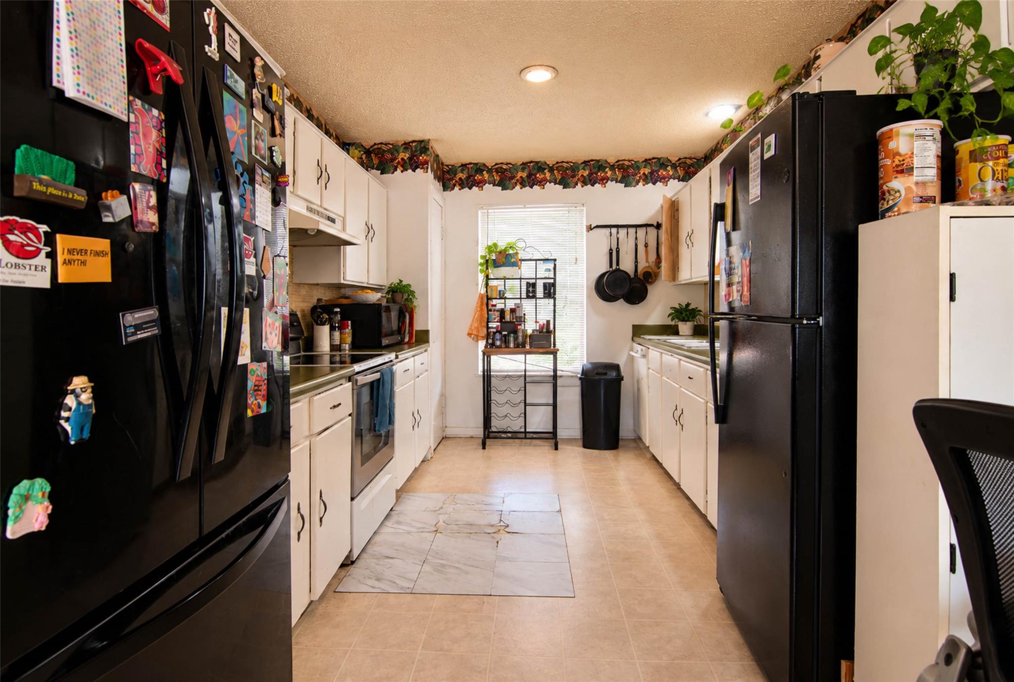 354 Alta Vista Dr Property Photo 4