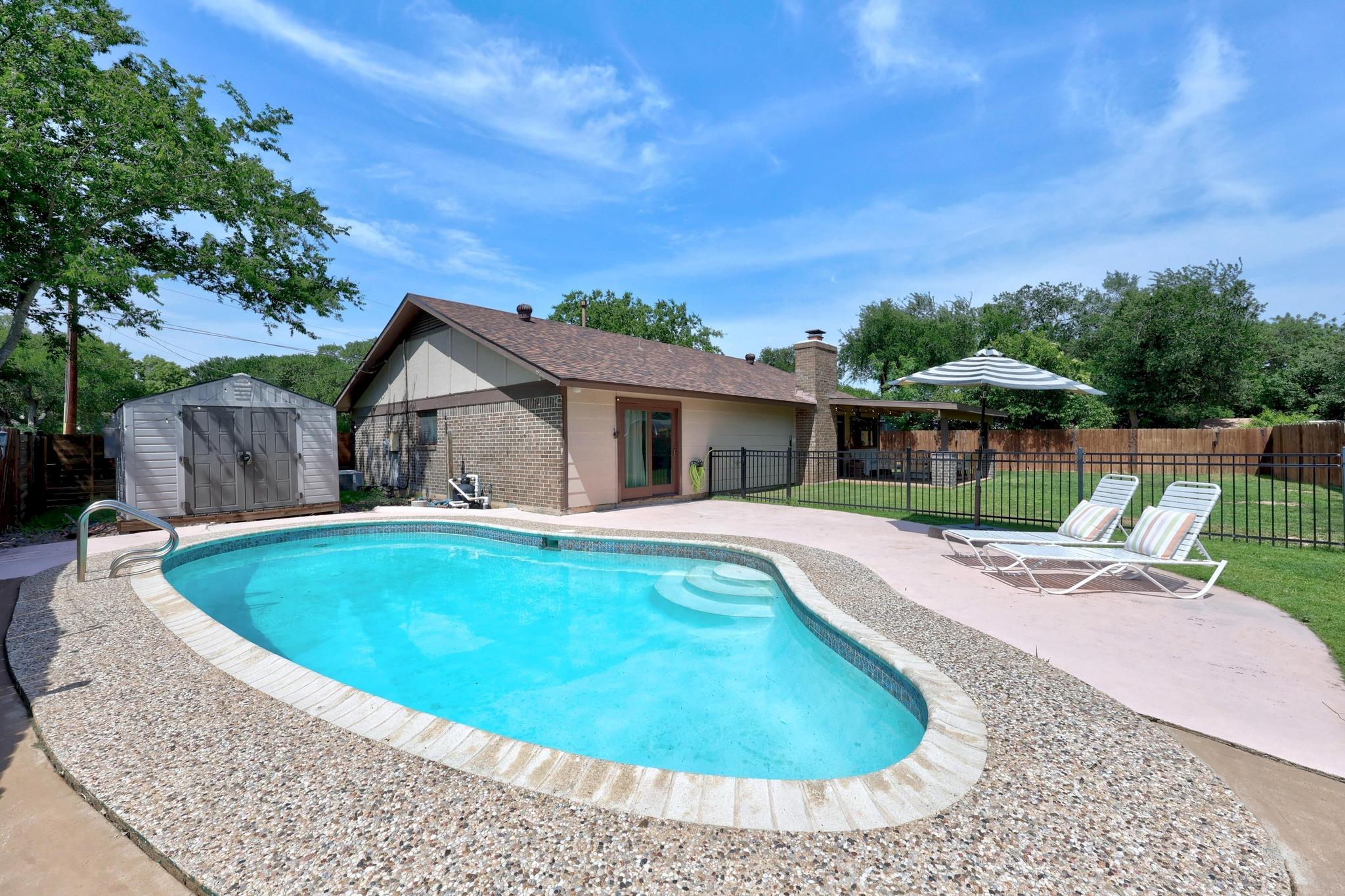 1100 Parker Cir Property Photo