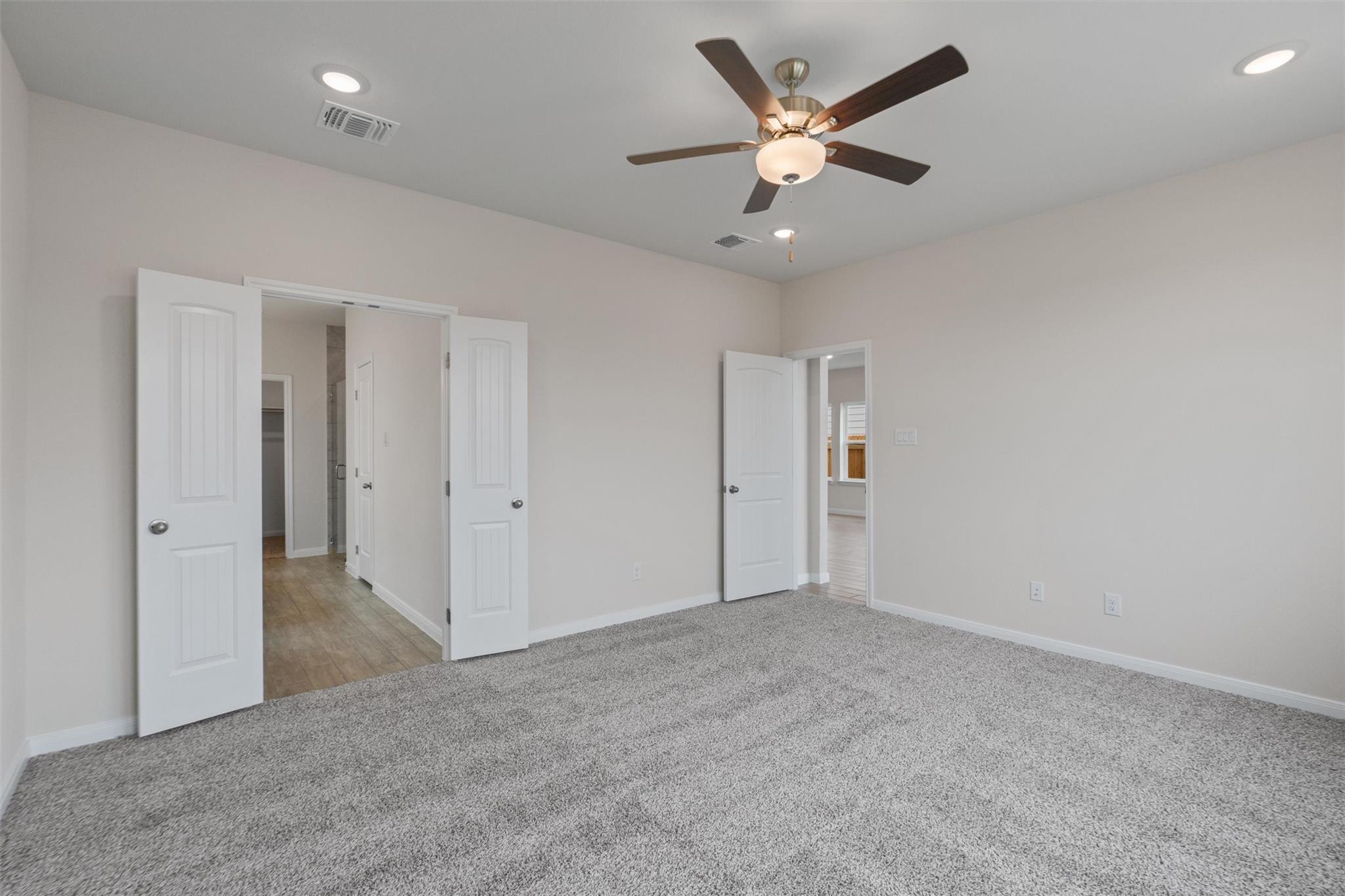 142 Arena Dr Property Photo 18