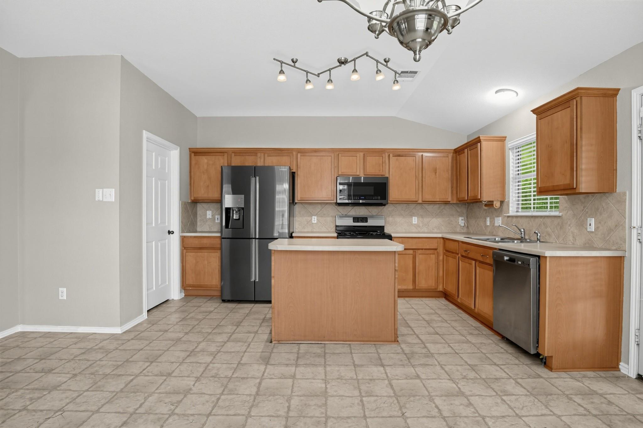 1417 Sweet Leaf Ln Property Photo 11