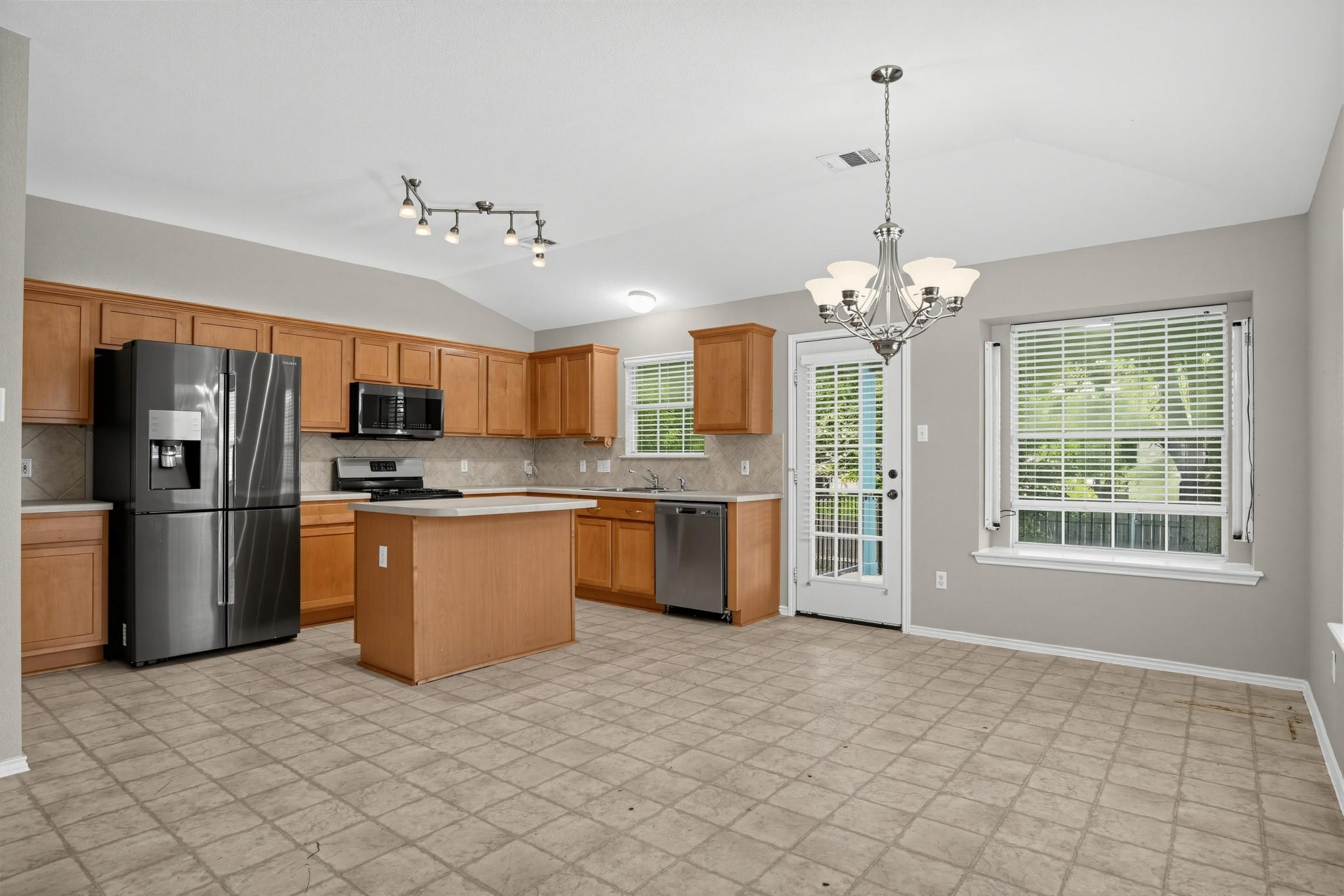 1417 Sweet Leaf Ln Property Photo 15