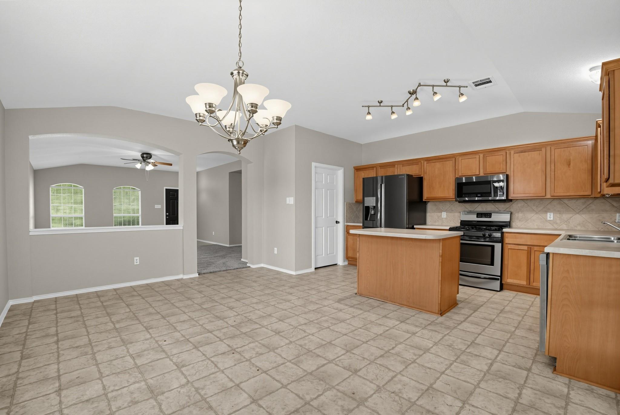 1417 Sweet Leaf Ln Property Photo 17