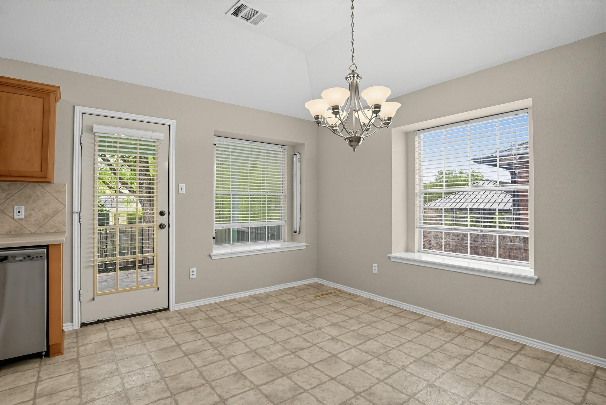 1417 Sweet Leaf Ln Property Photo 18