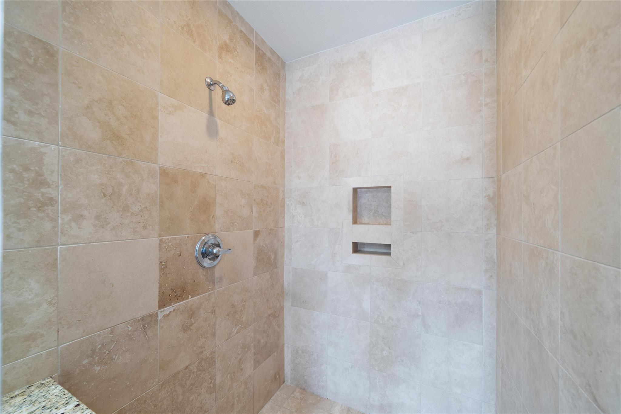 2525 S Lamar Blvd #304 Property Photo 16