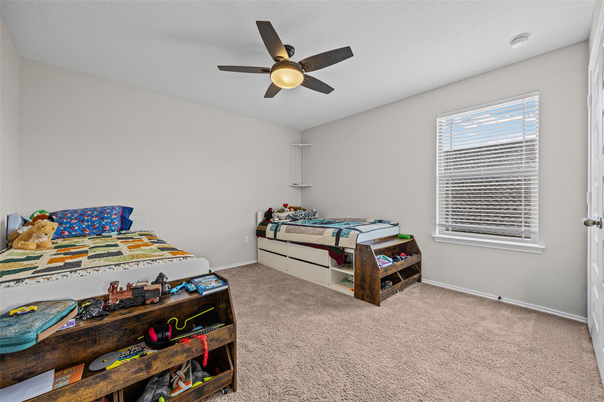 330 Linden St Property Photo 13