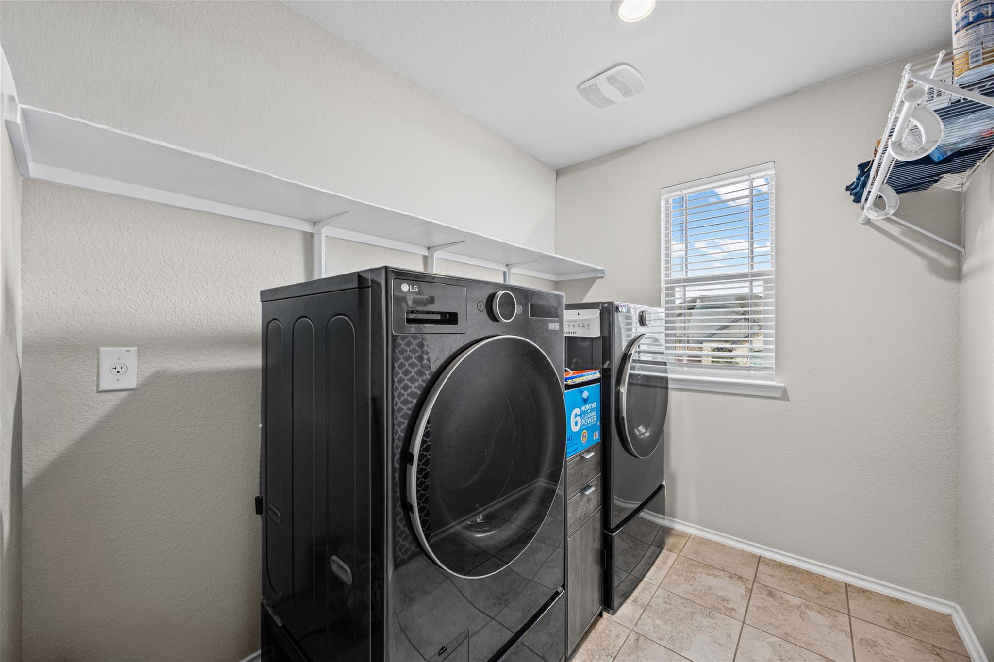 330 Linden St Property Photo 18