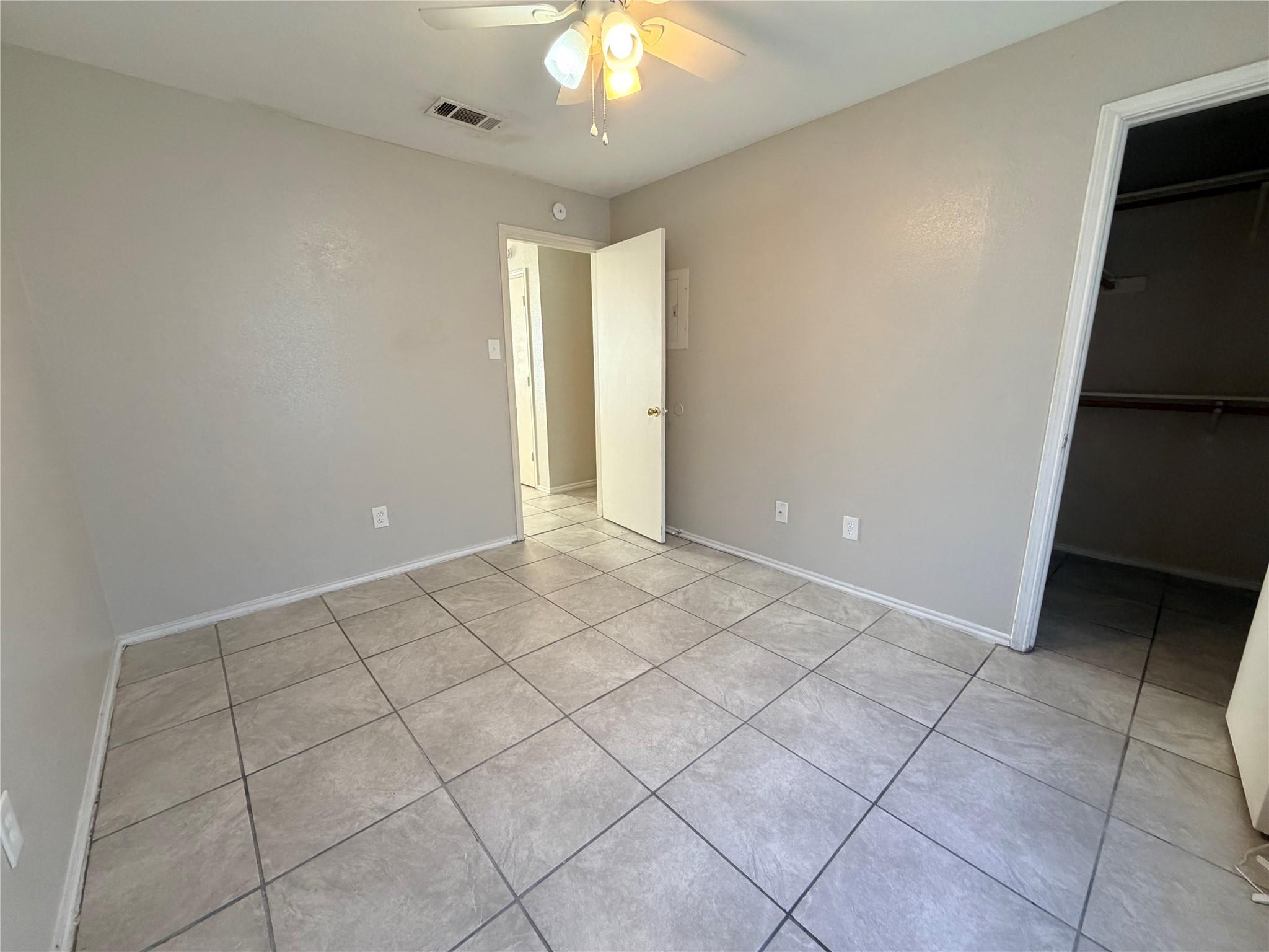 1501 Benttree Dr Property Photo 9