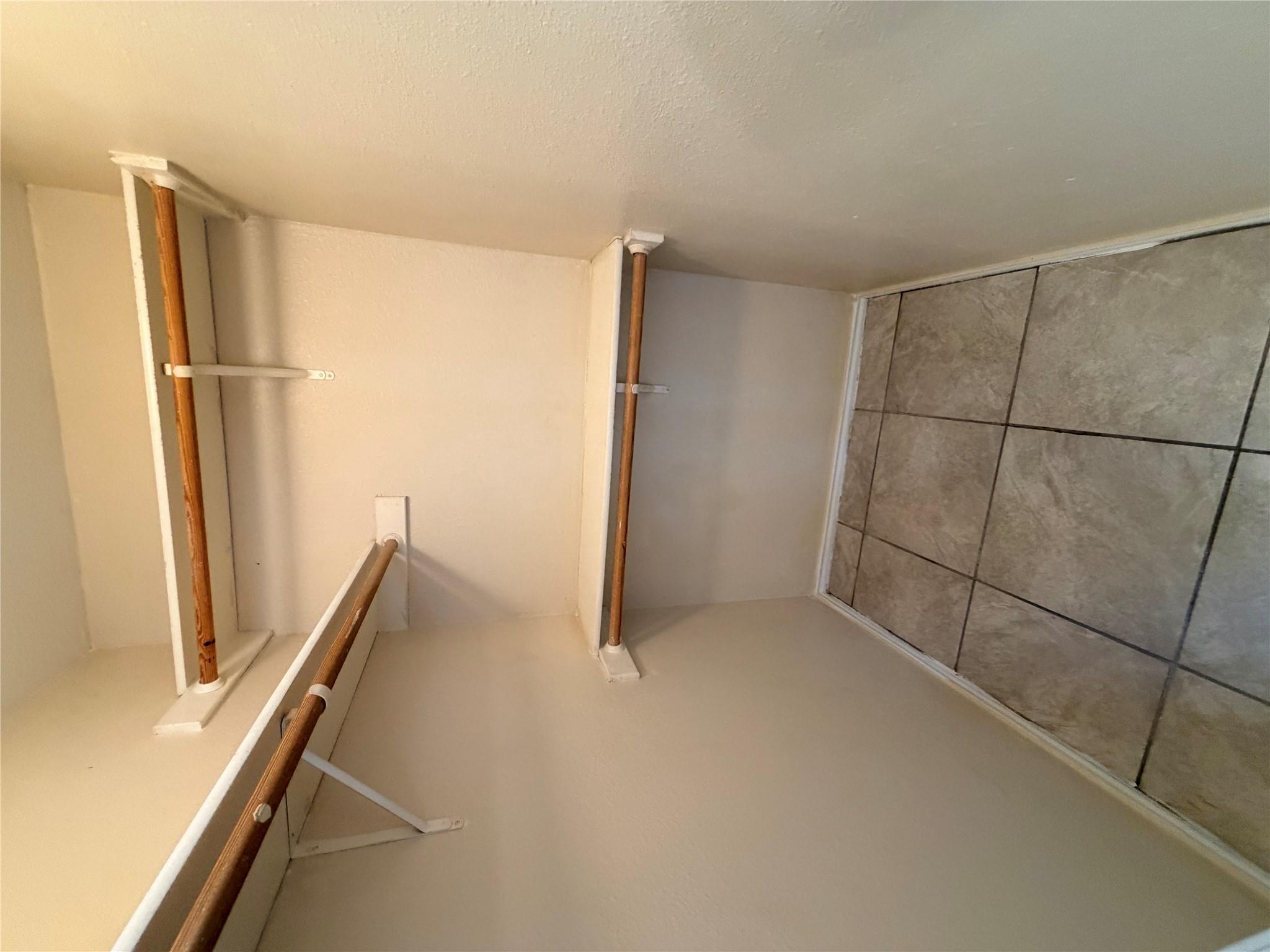 1501 Benttree Dr Property Photo 10