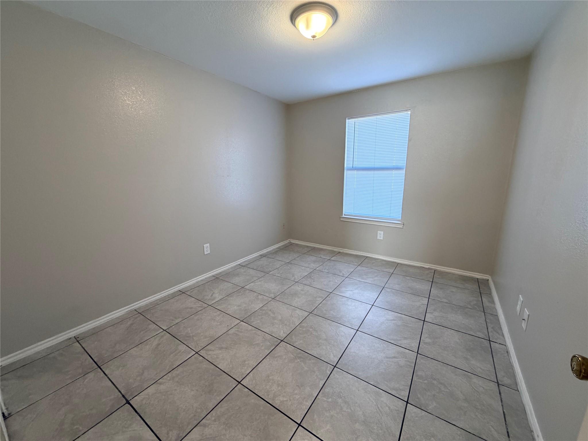1501 Benttree Dr Property Photo 13