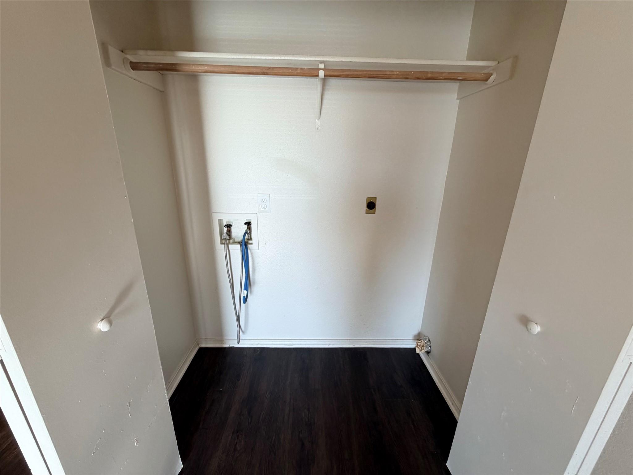 1501 Benttree Dr Property Photo 21
