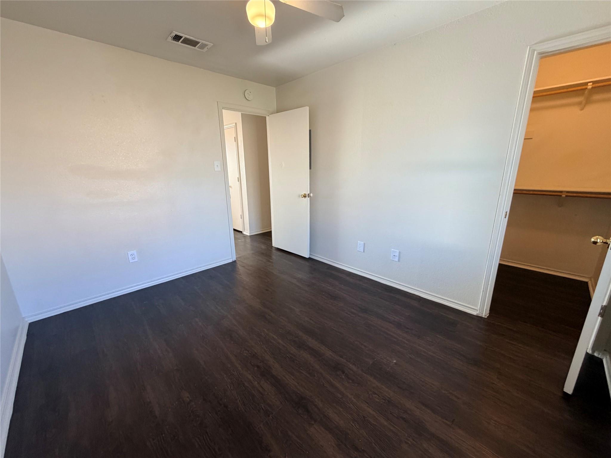 1501 Benttree Dr Property Photo 23