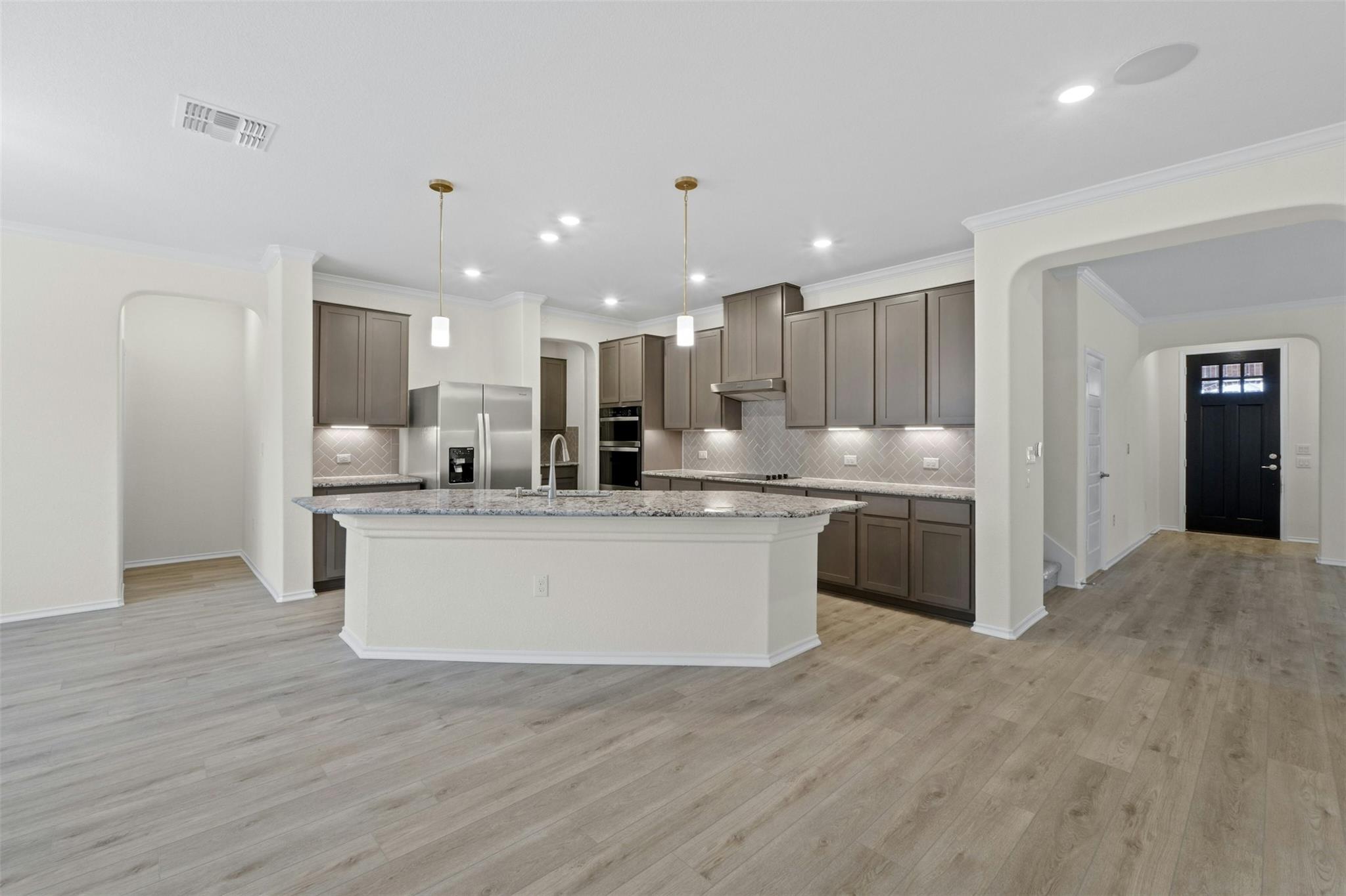 8200 Tranquil Glade Trl Property Photo 7