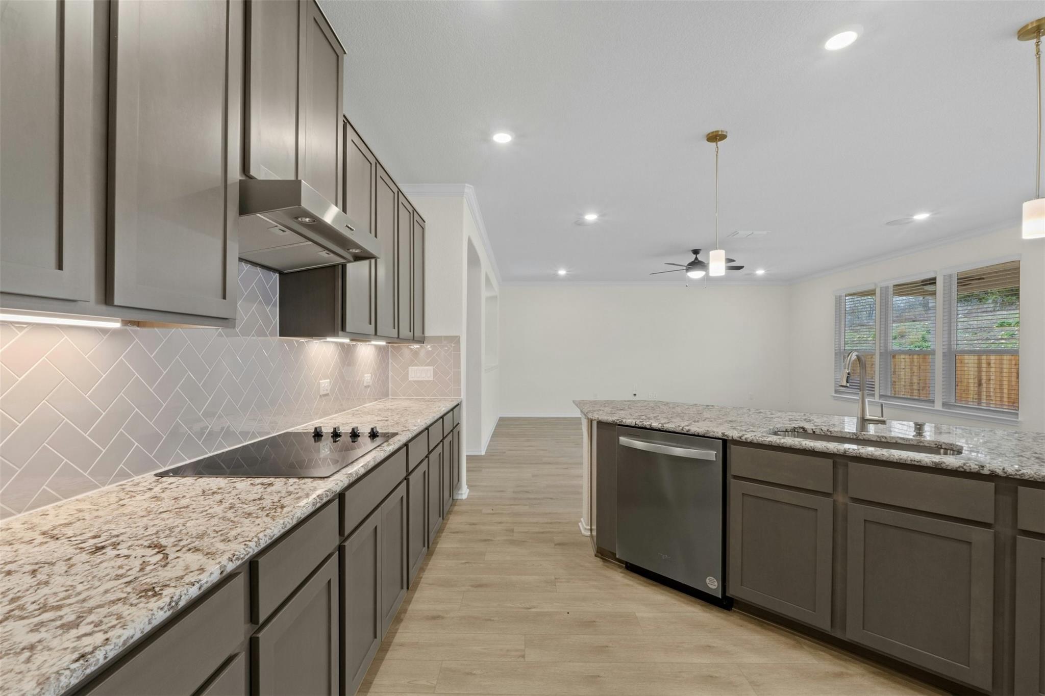 8200 Tranquil Glade Trl Property Photo 10