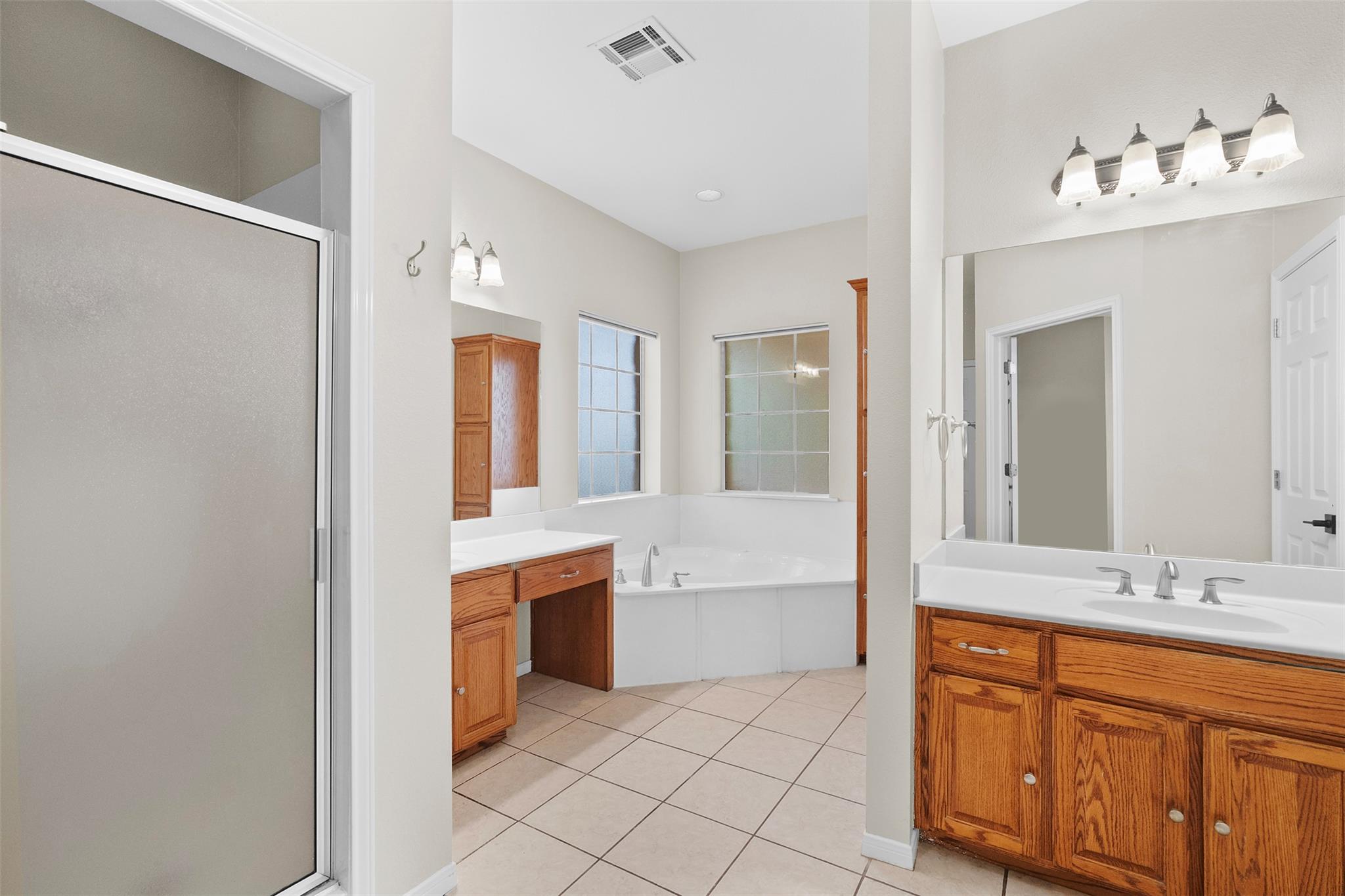 1412 Indian Trl Property Photo 17