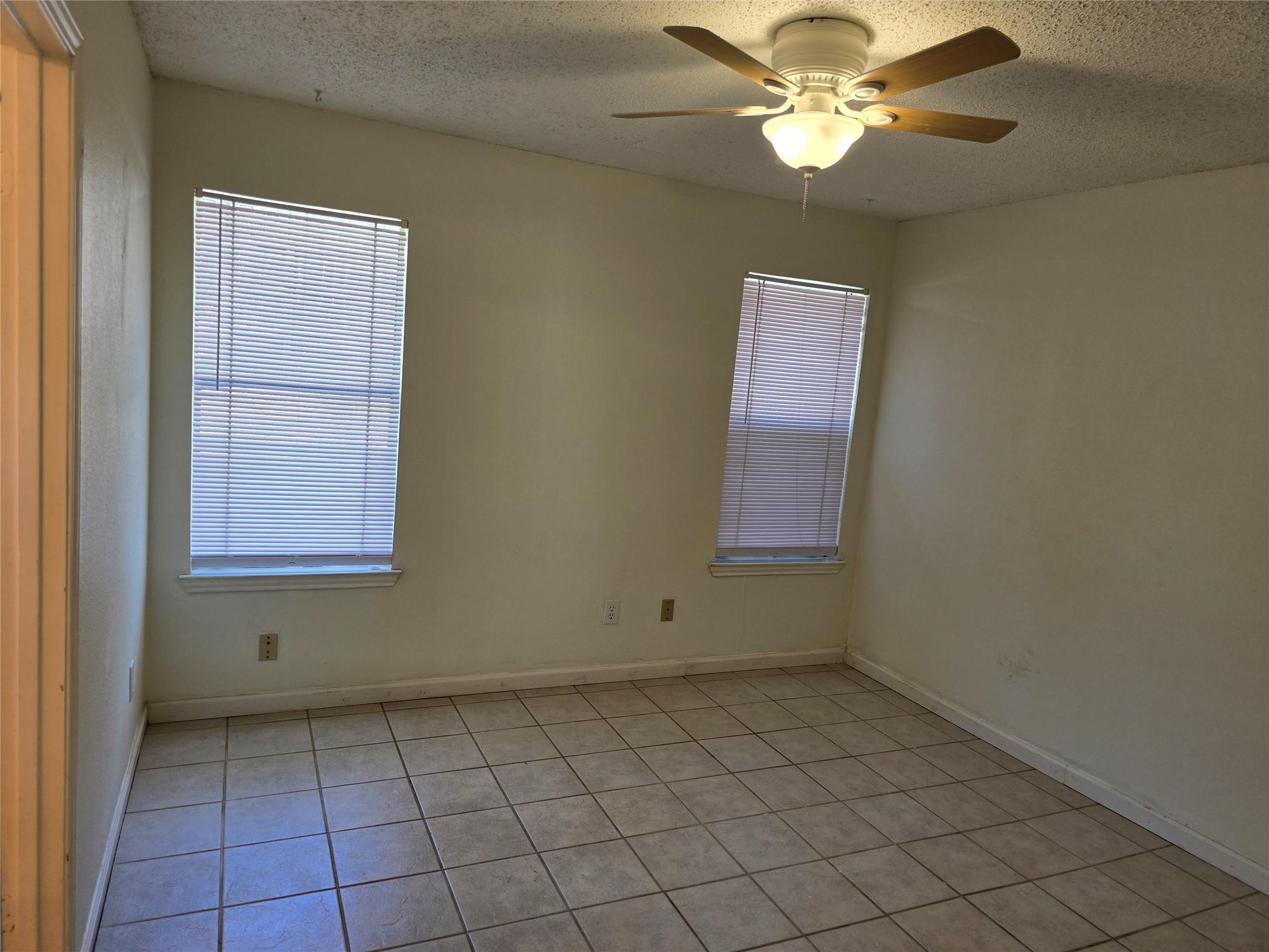 5808 Spring Meadow Rd Property Photo 12