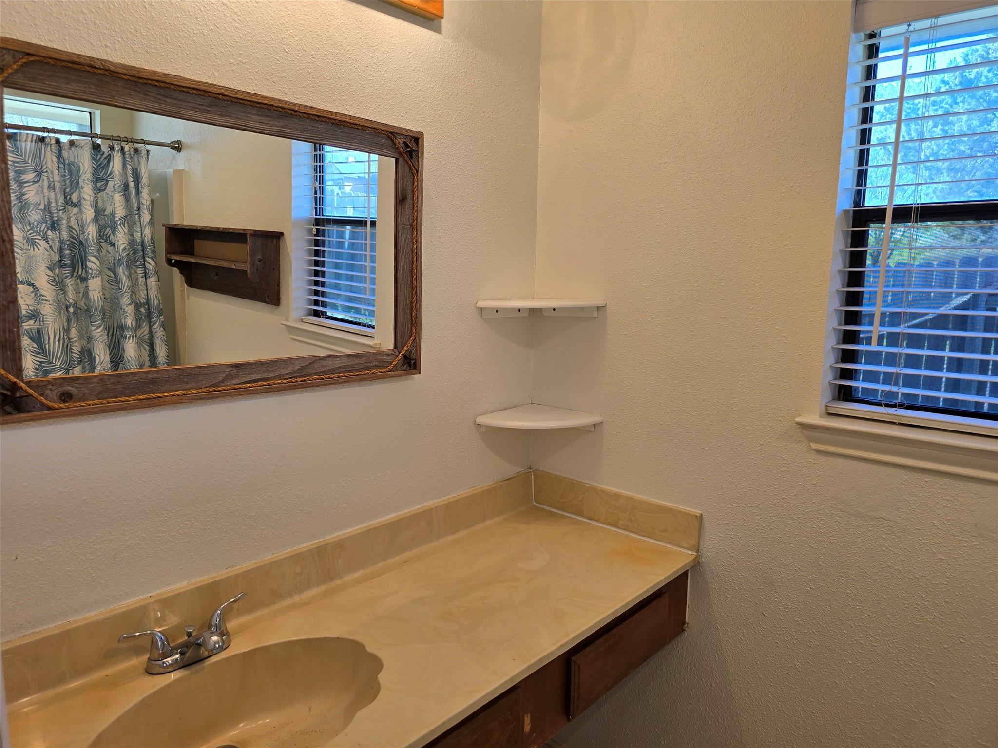 5808 Spring Meadow Rd Property Photo 13