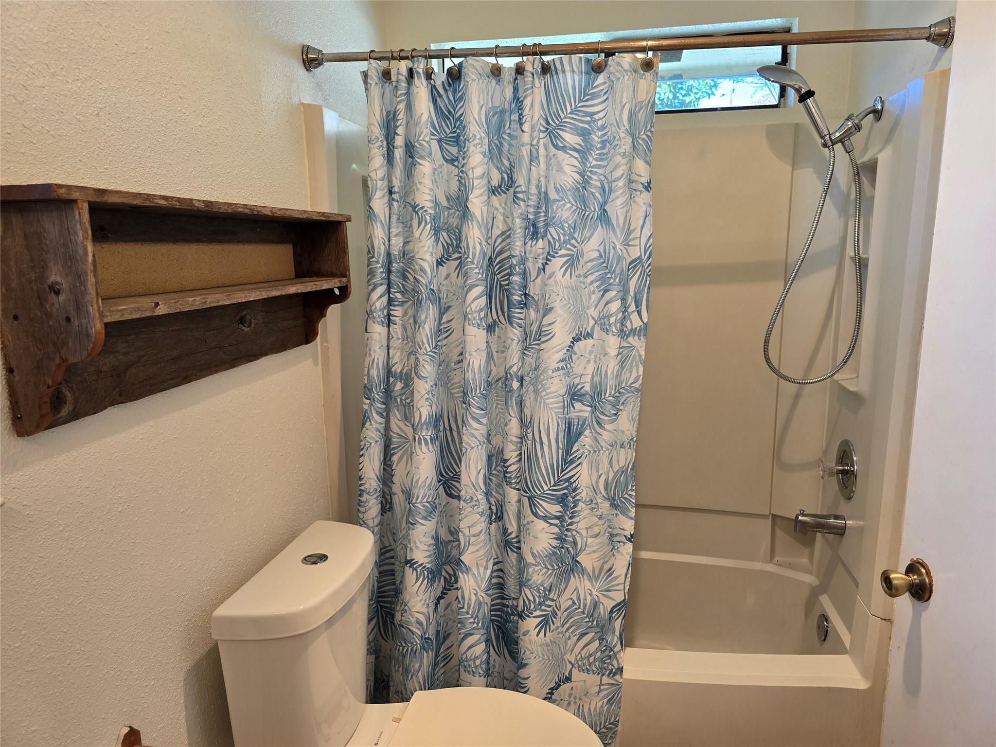 5808 Spring Meadow Rd Property Photo 14