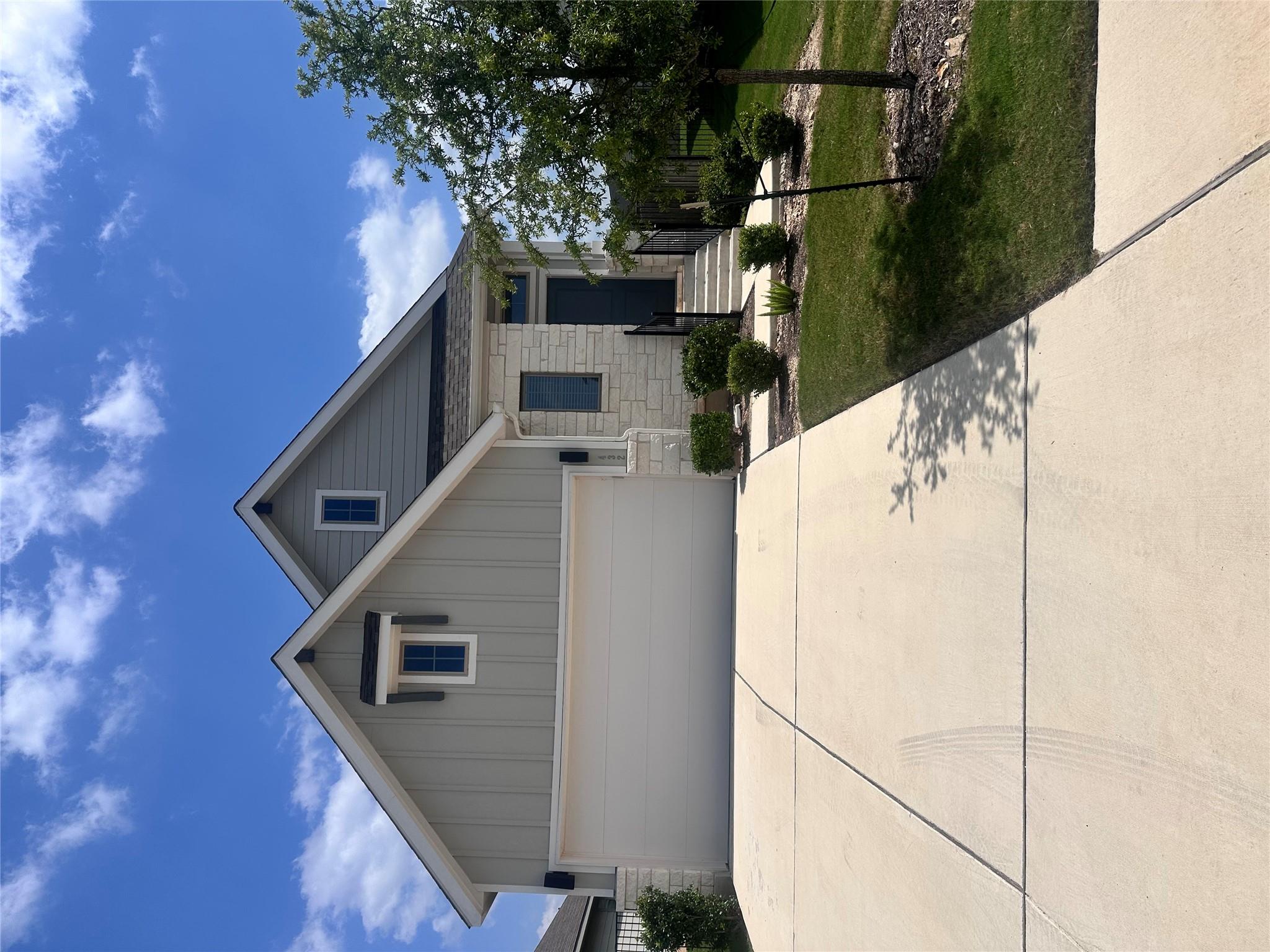 432 Los Olives Ln Property Photo 1