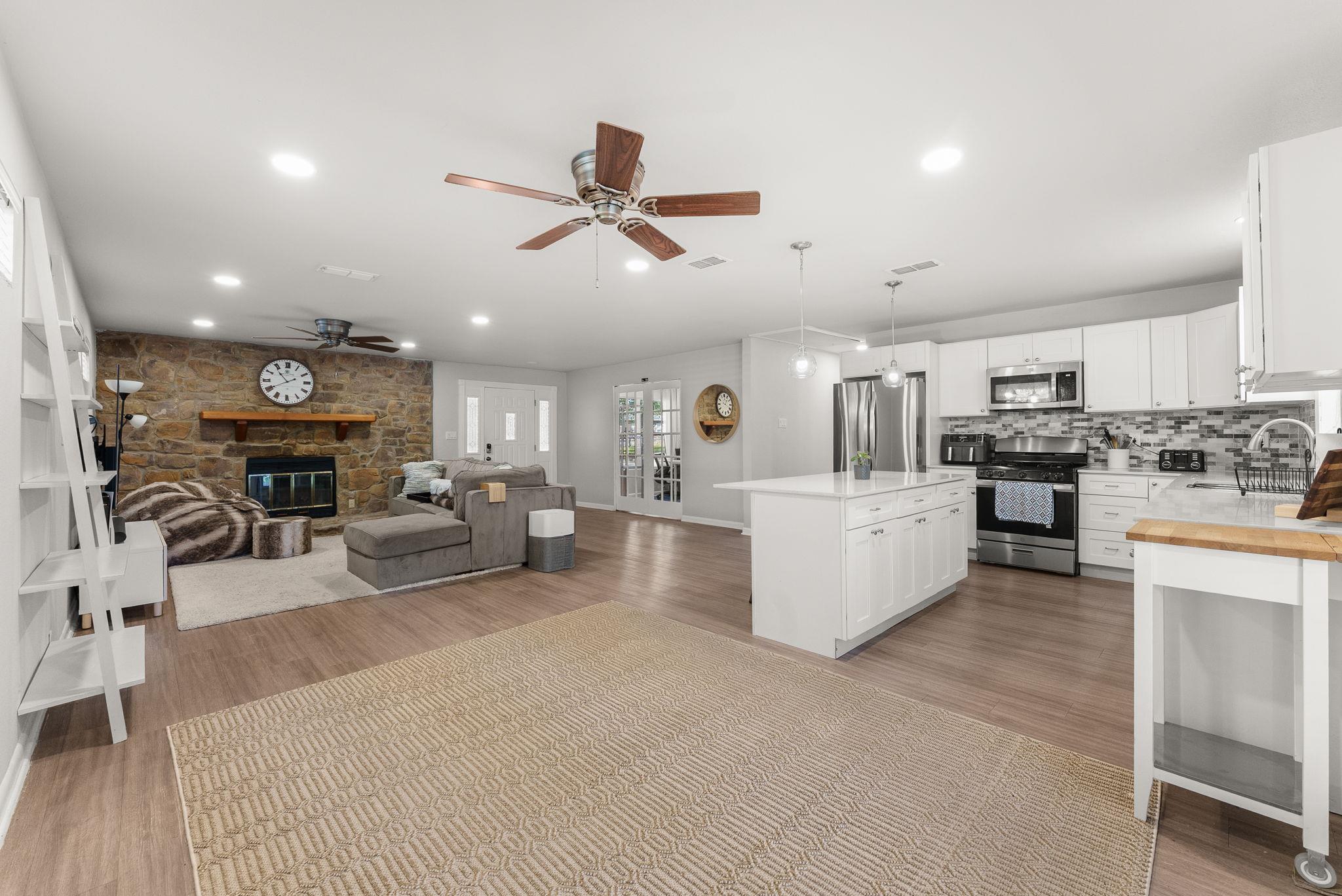 2207 North Plains Ave Property Photo 5