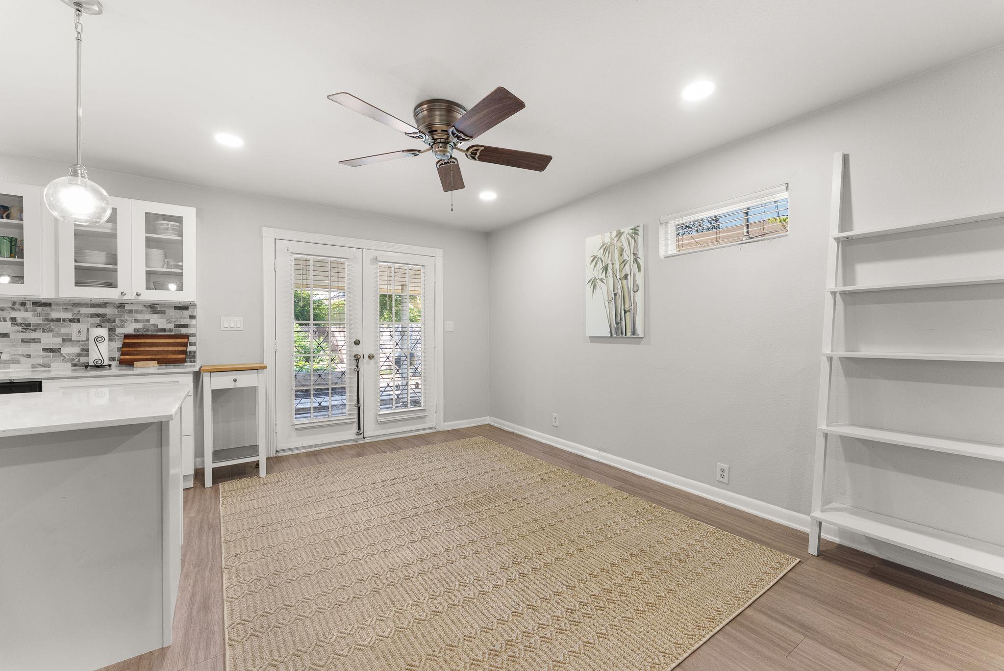 2207 North Plains Ave Property Photo 10