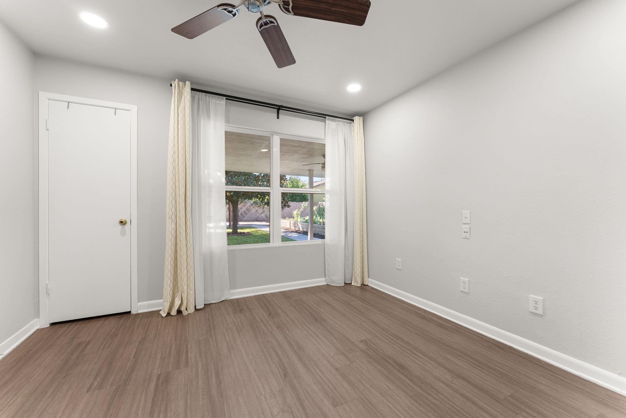 2207 North Plains Ave Property Photo 19