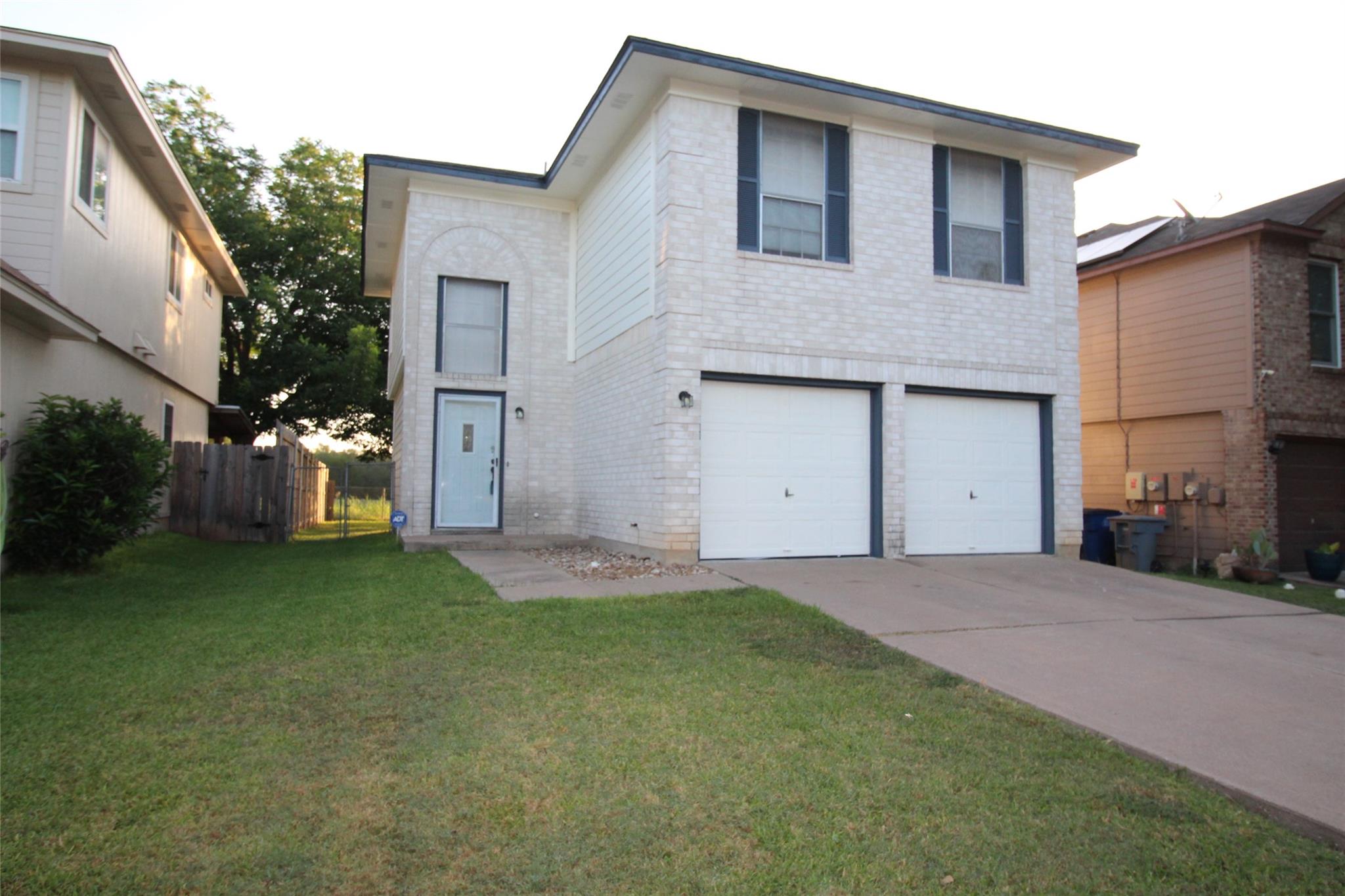 8622 Piney Creek Bnd Property Photo 1