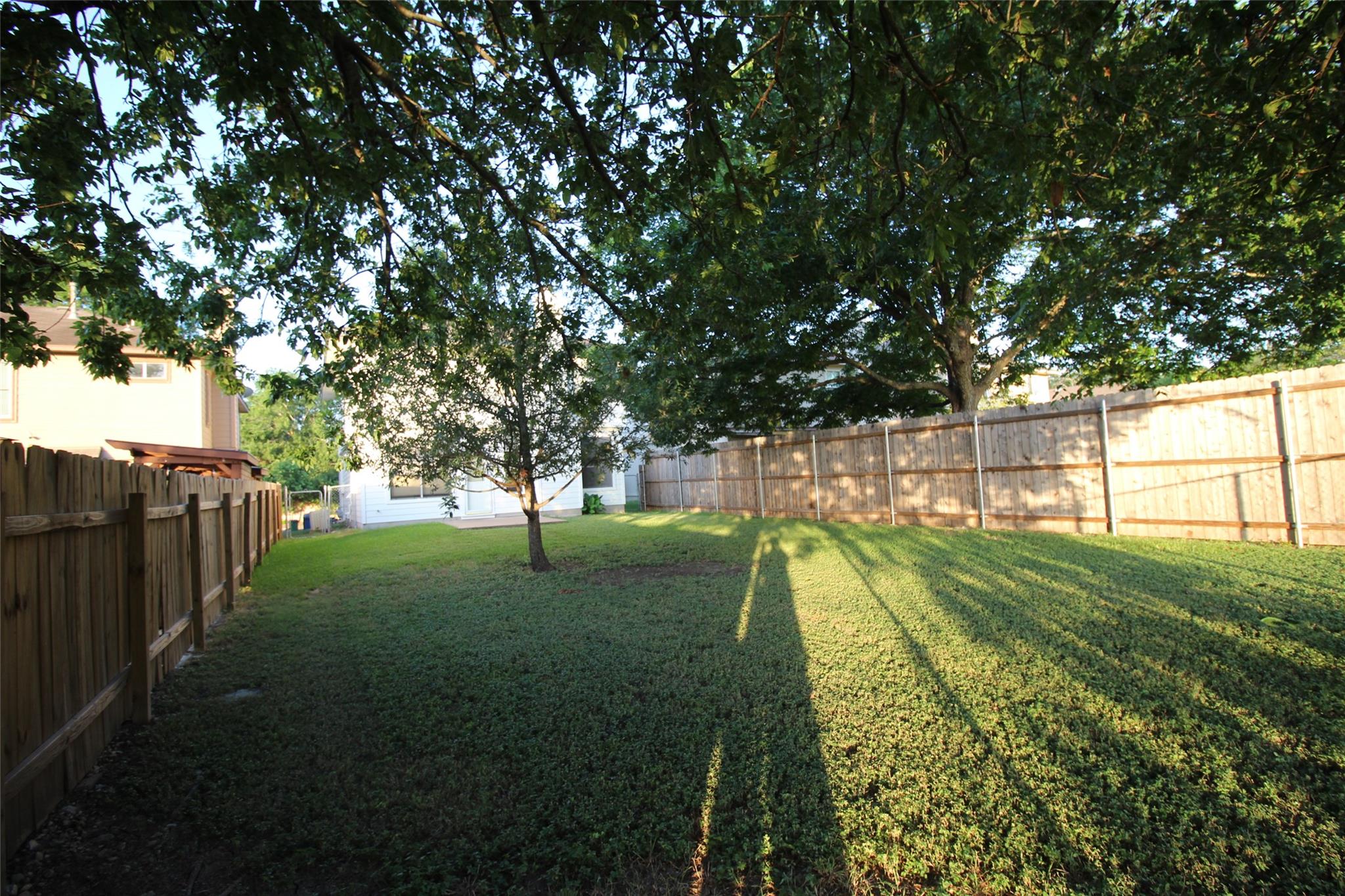 8622 Piney Creek Bnd Property Photo 6