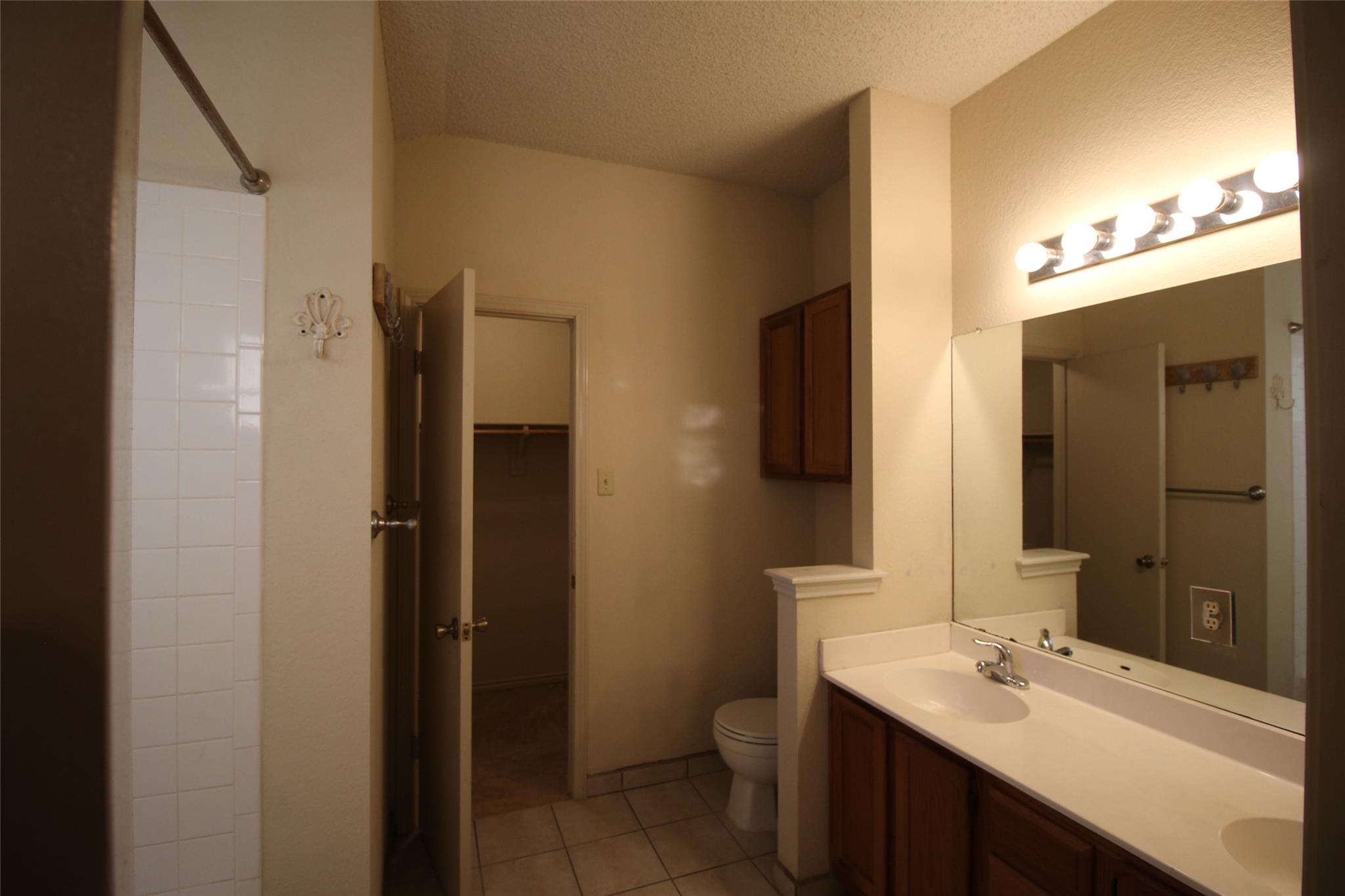 8622 Piney Creek Bnd Property Photo 16