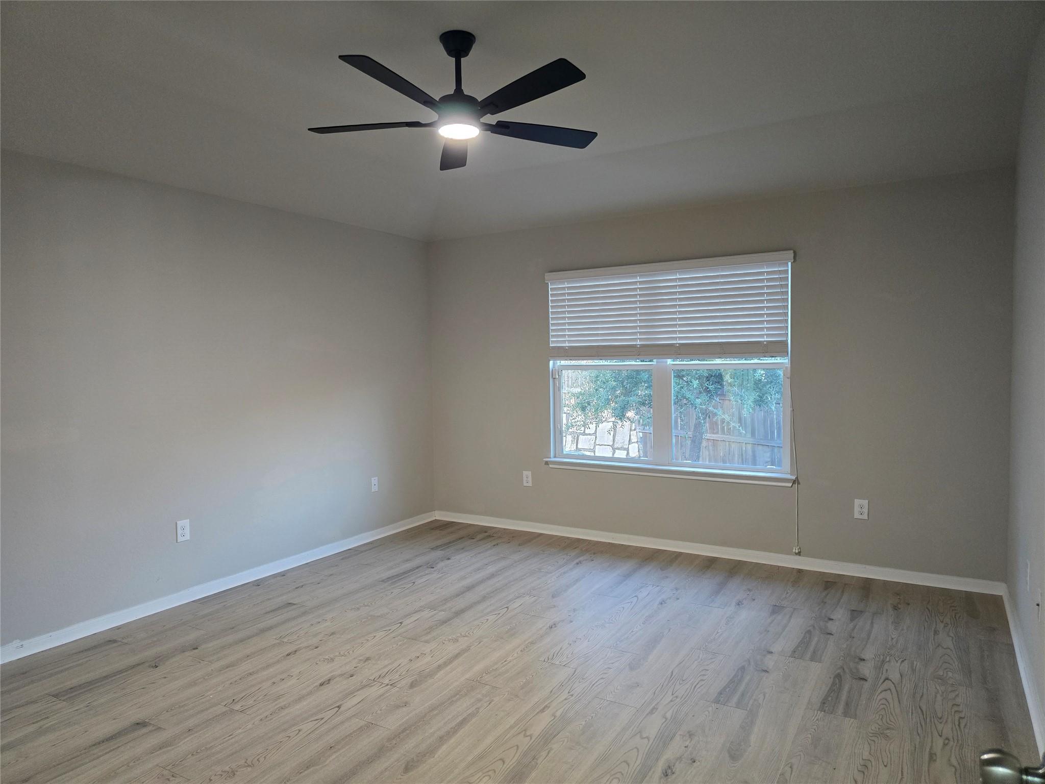 10303 Tildon Ave Property Photo 13