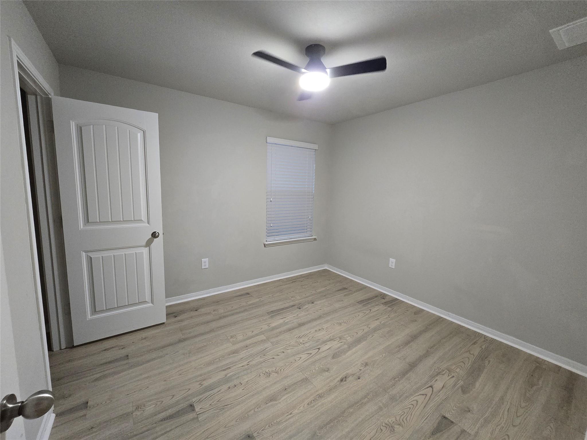 10303 Tildon Ave Property Photo 14