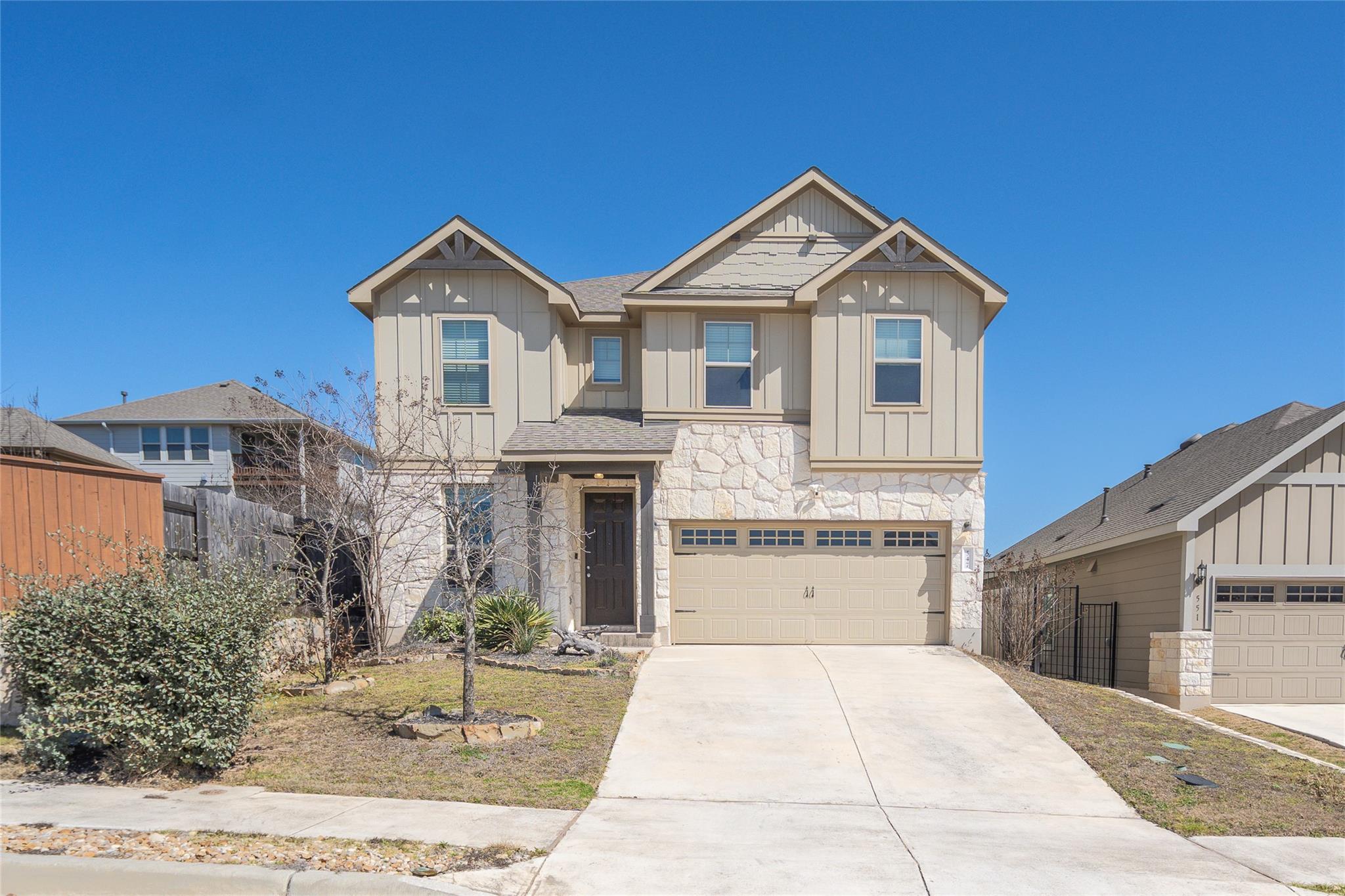 547 Saturnia Dr Property Photo 1