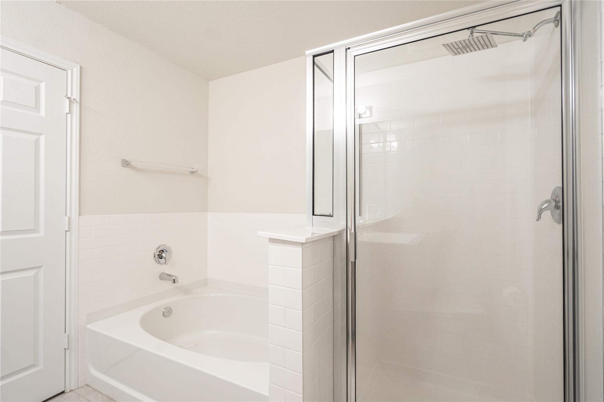 547 Saturnia Dr Property Photo 37