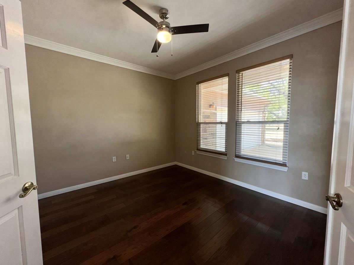 425 Crestwood Dr Property Photo 15